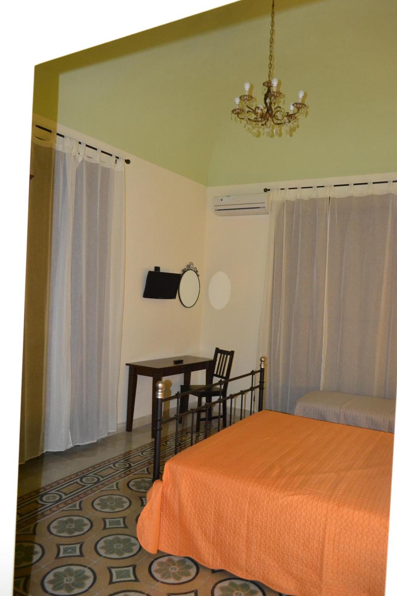 Palazzo Corvino 3* Palermo