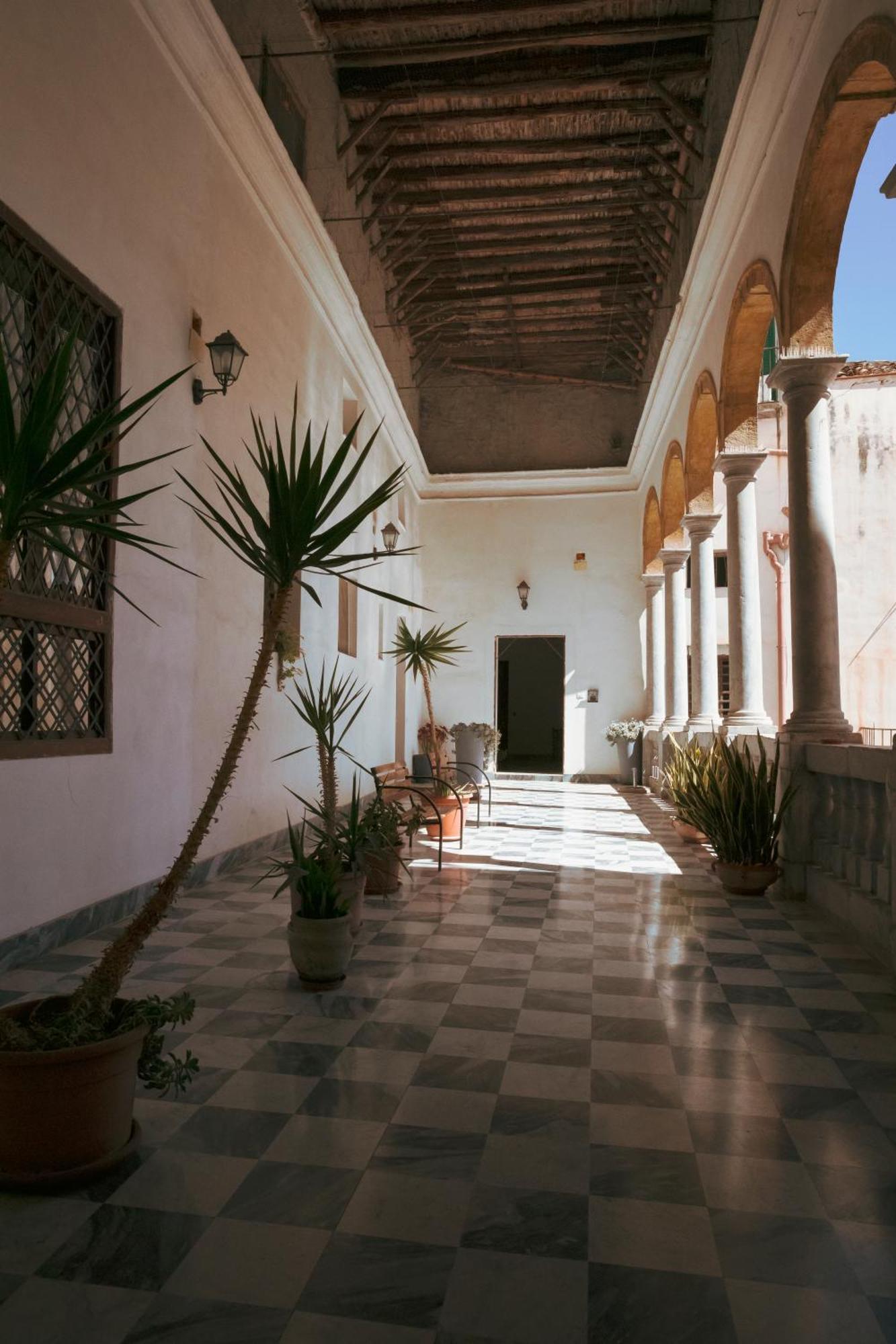 Palazzo Corvino Acomodação com café da manhã  Palermo