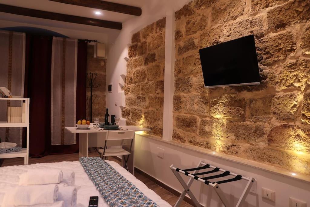 Apartment Casuzza Palazzo Storico, Stazione