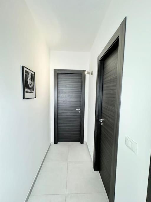 Attico Magnificent Wi-fi/free Parking Appartamento