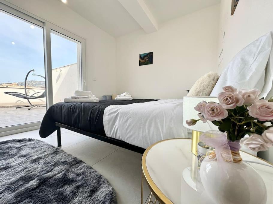 Appartamento Attico Magnificent Wi-fi/free Parking *