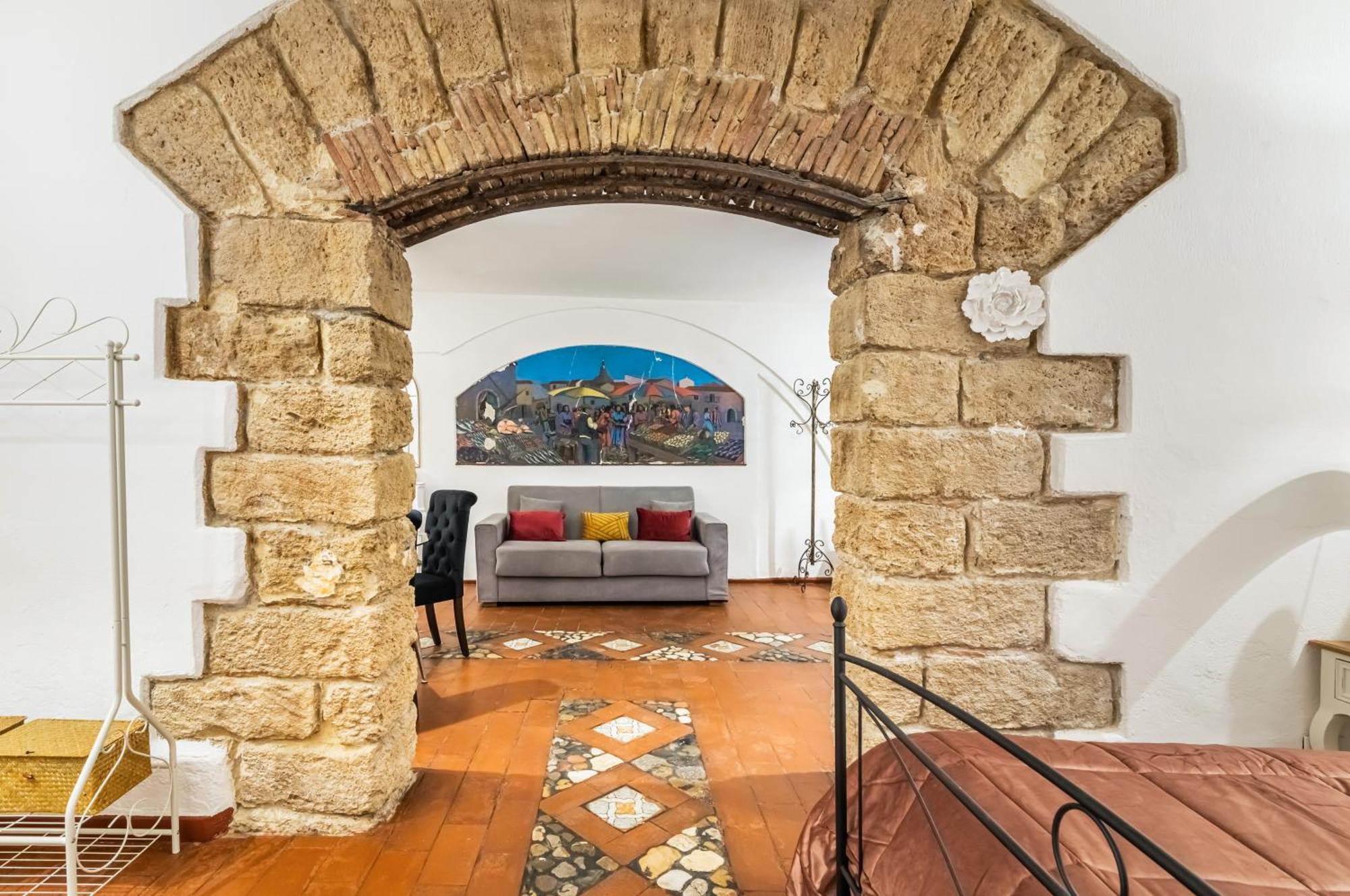 Apartment Ballaro's Arches - Cortile Scimeca *