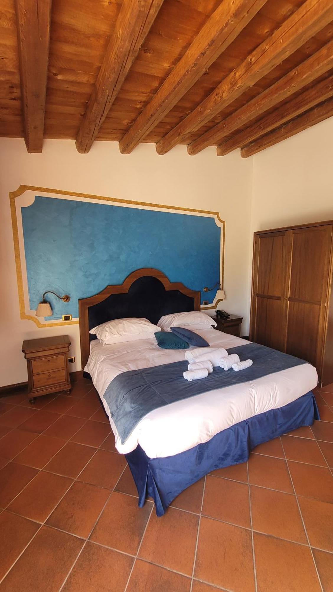 Lampedusa Aparthotel 3*