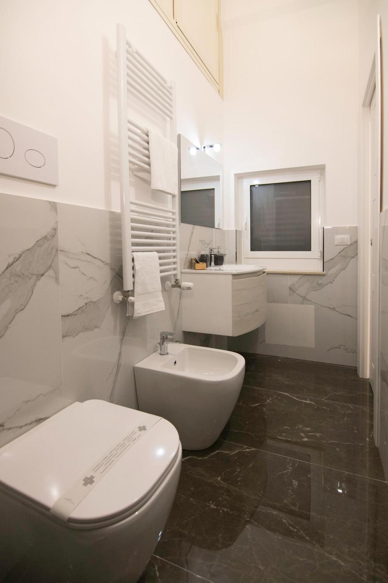 Villareale47 Luxury & *