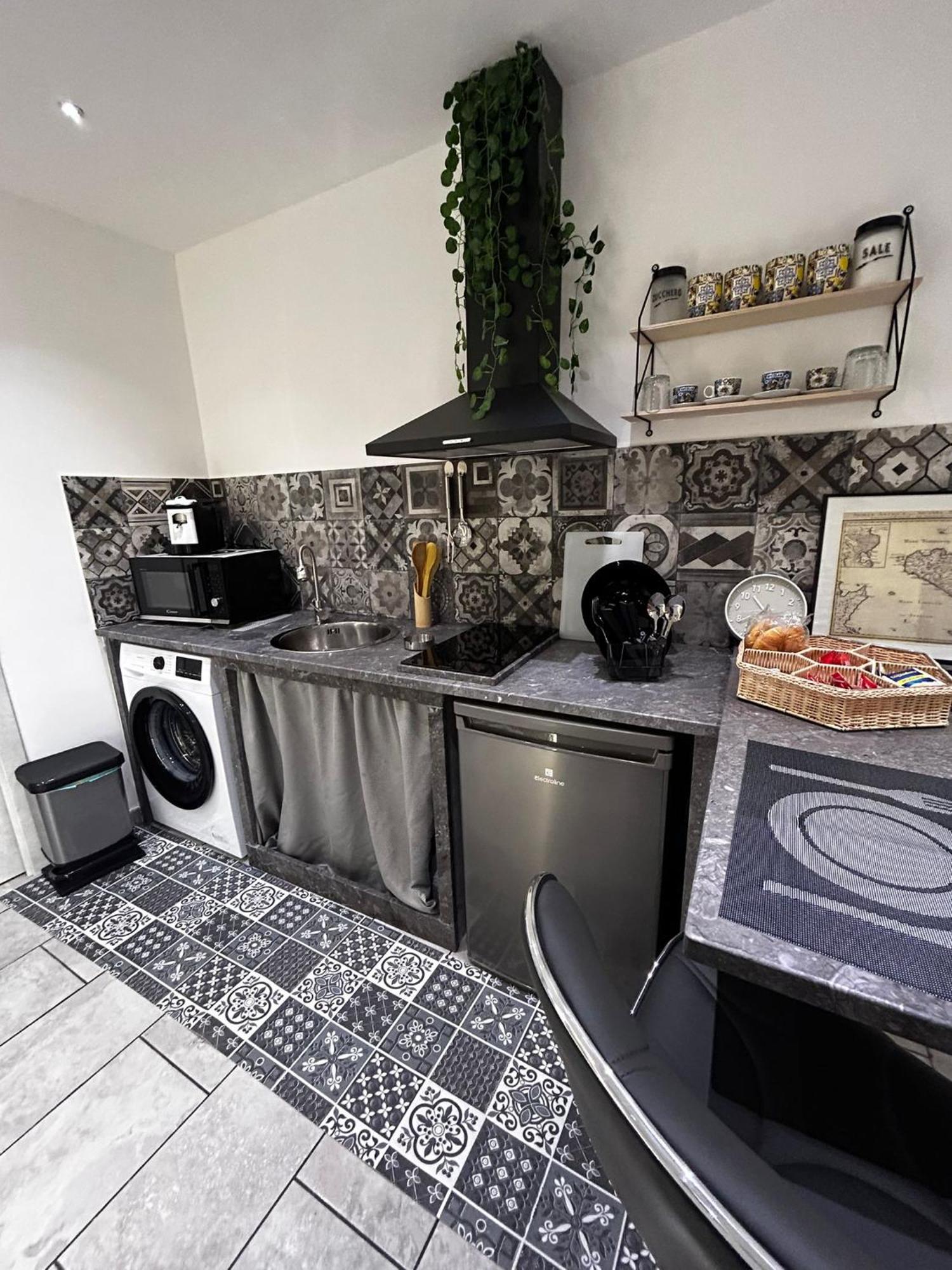 Sopra Le Mura Apartment Palermo