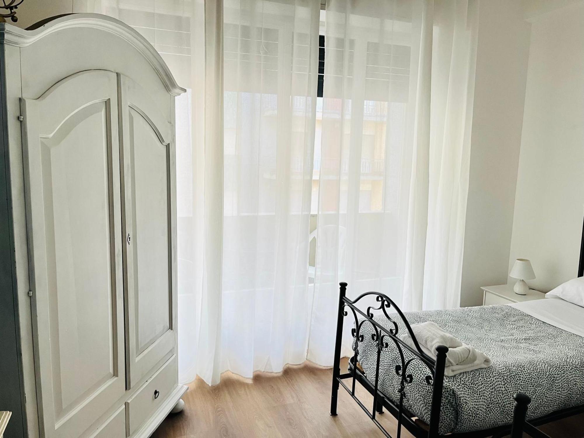 Porta Amari Acomodação com café da manhã  4*