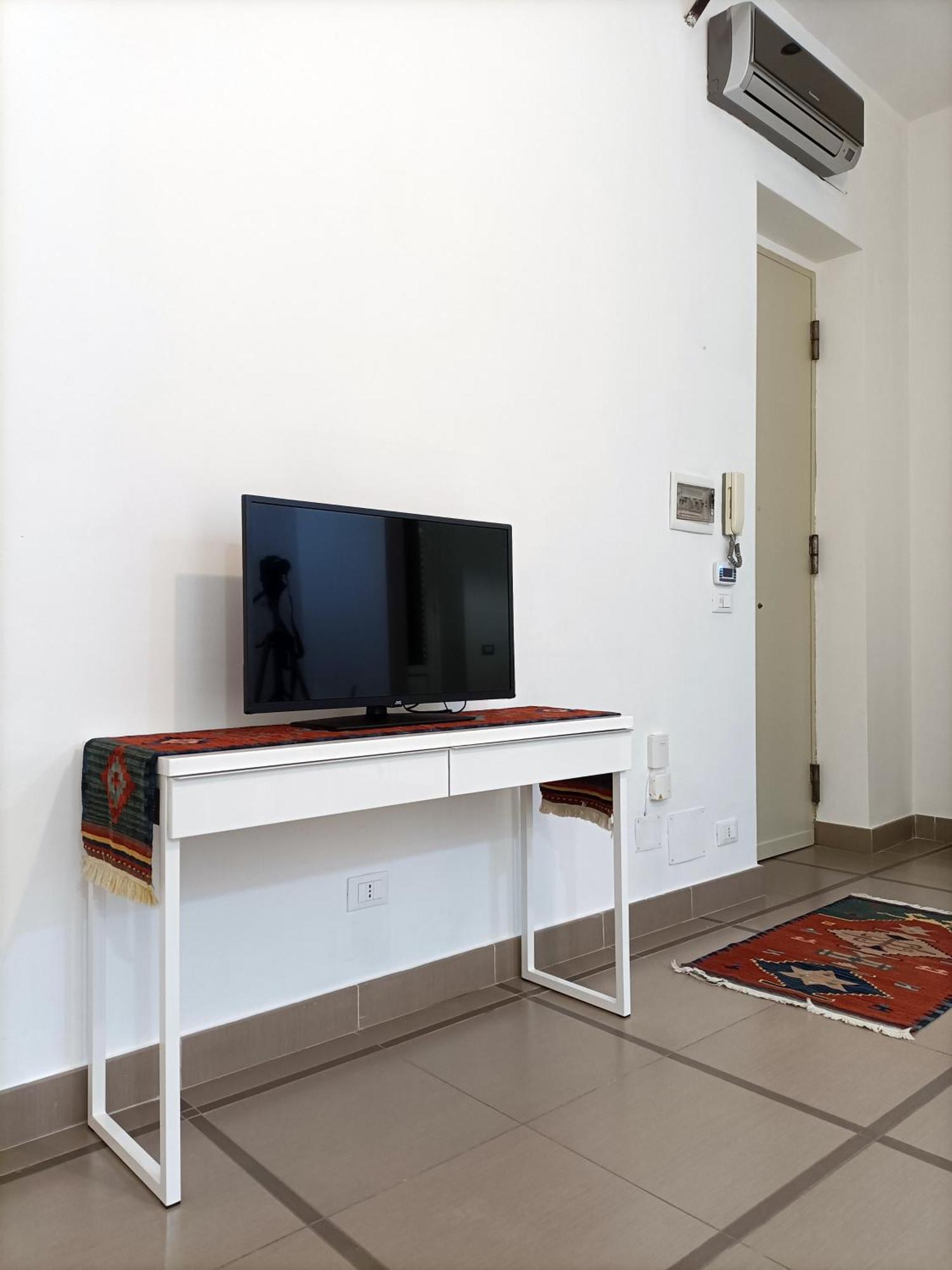 Salinas Apartment