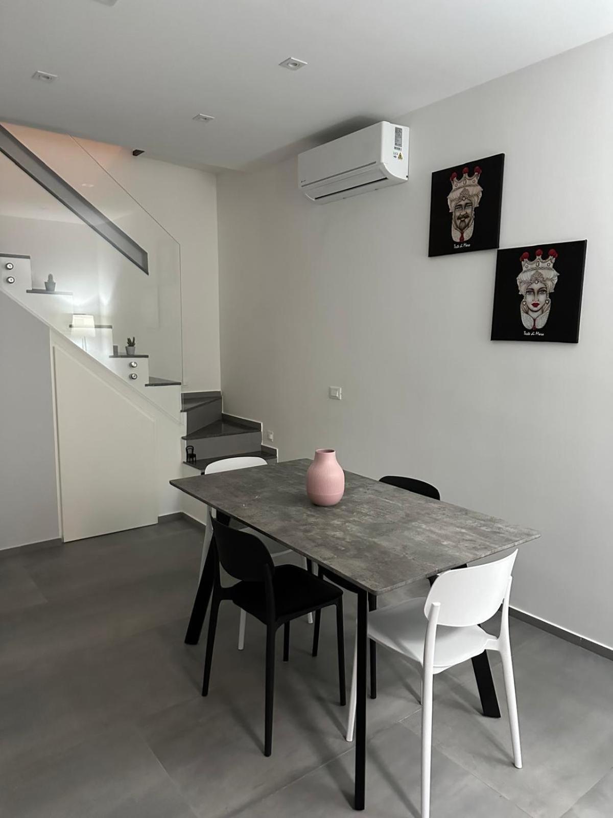 Vespro House * Palermo
