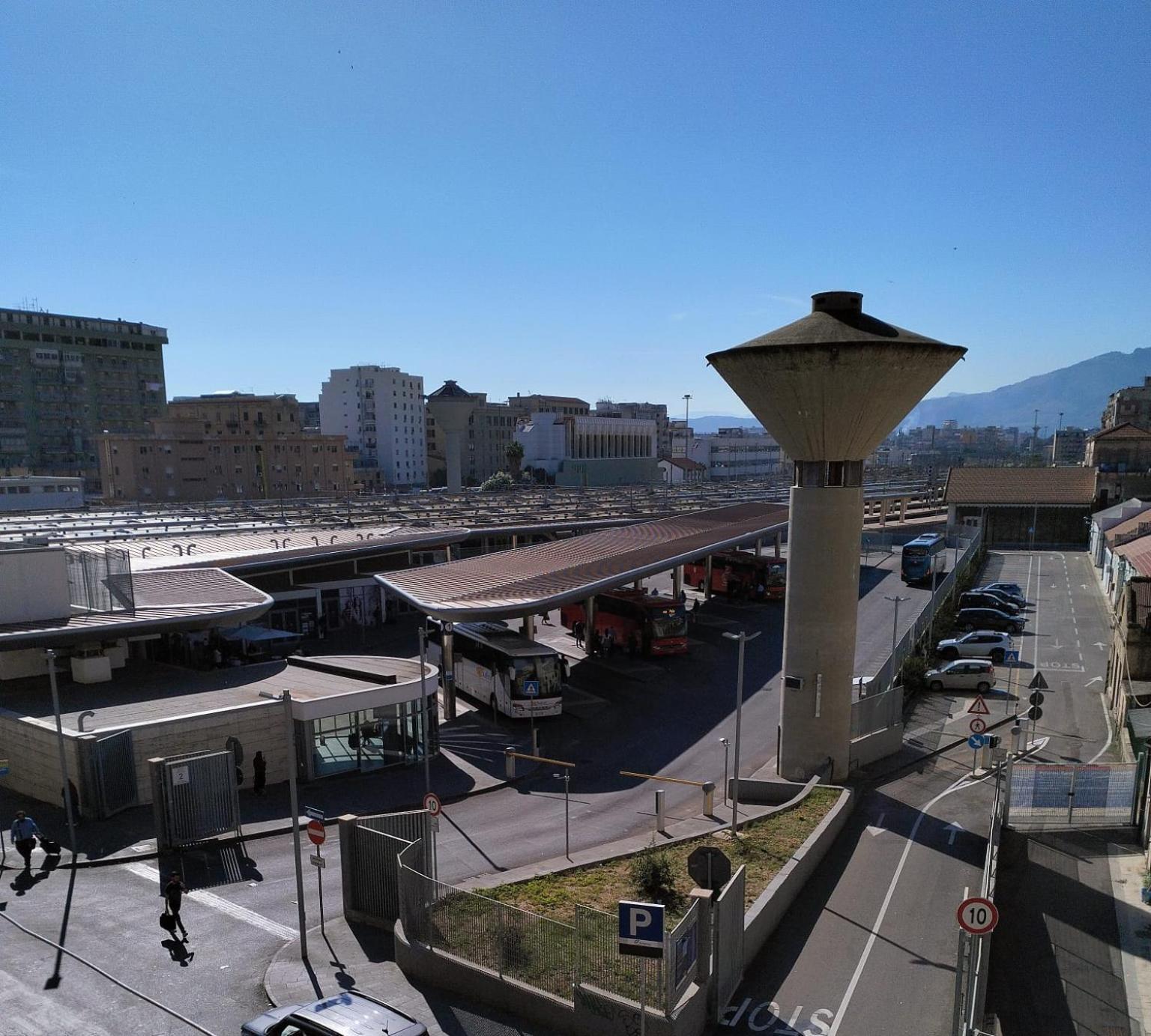 Stazione Di Affitti Palermo