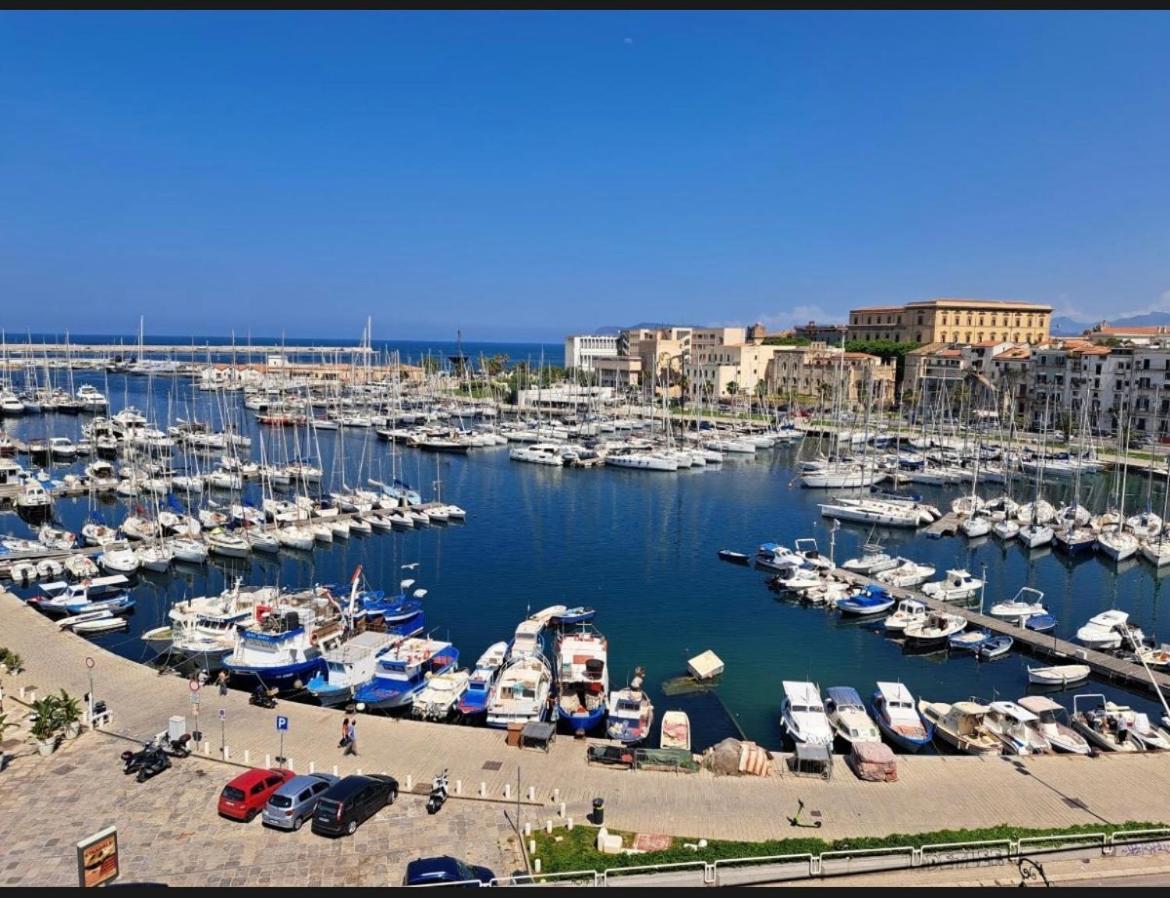 Cala Mare Apartment