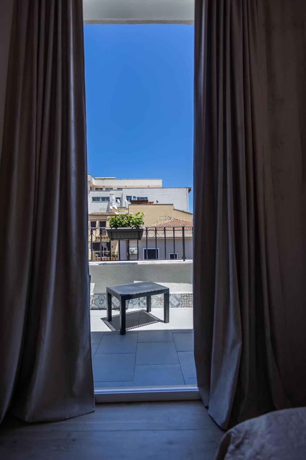 Mangano Guest house *