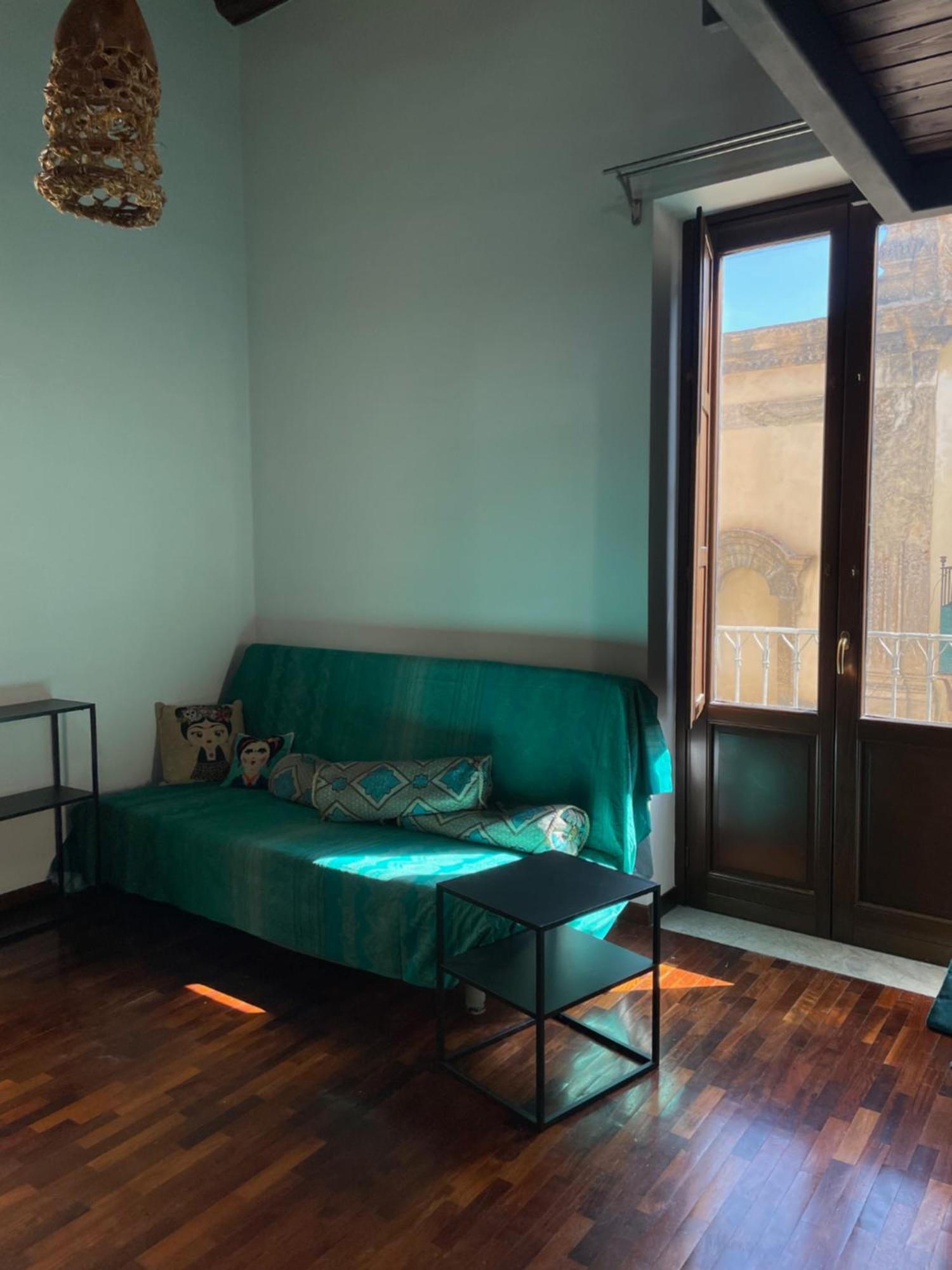 Caput Seralcadia Palermo