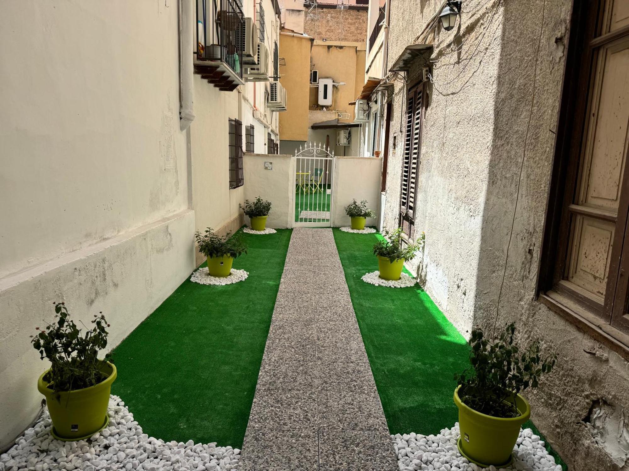 Ballar'home - Casa Sbriju' Apartment