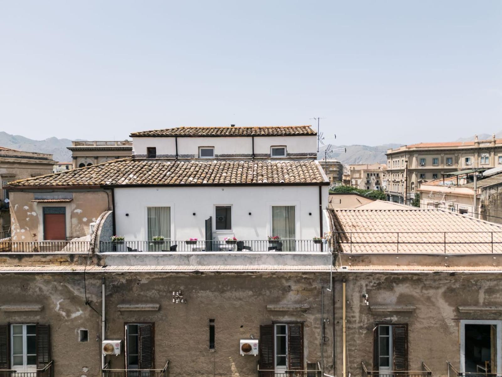 Mangano Guest house