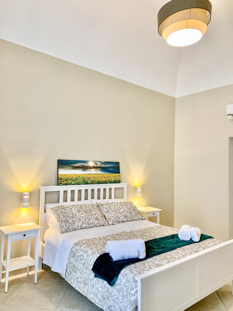 - Le Burnie Apartment