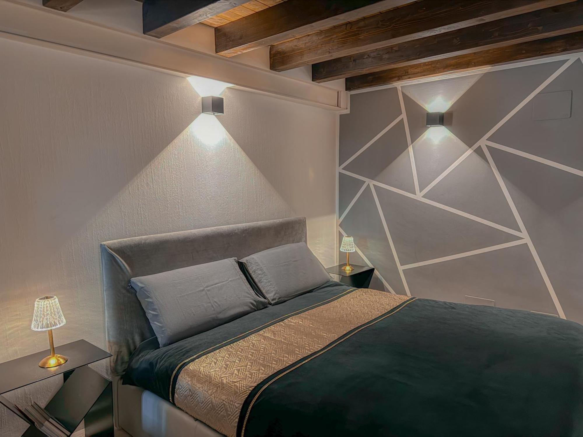 Rouge & Centro Apartment *