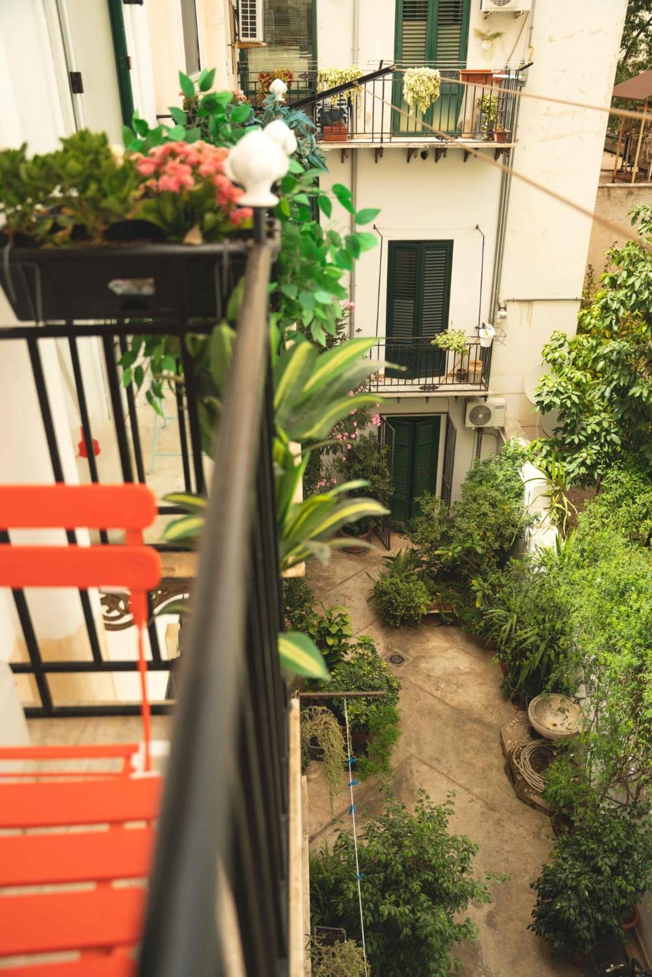 Regina Guest house