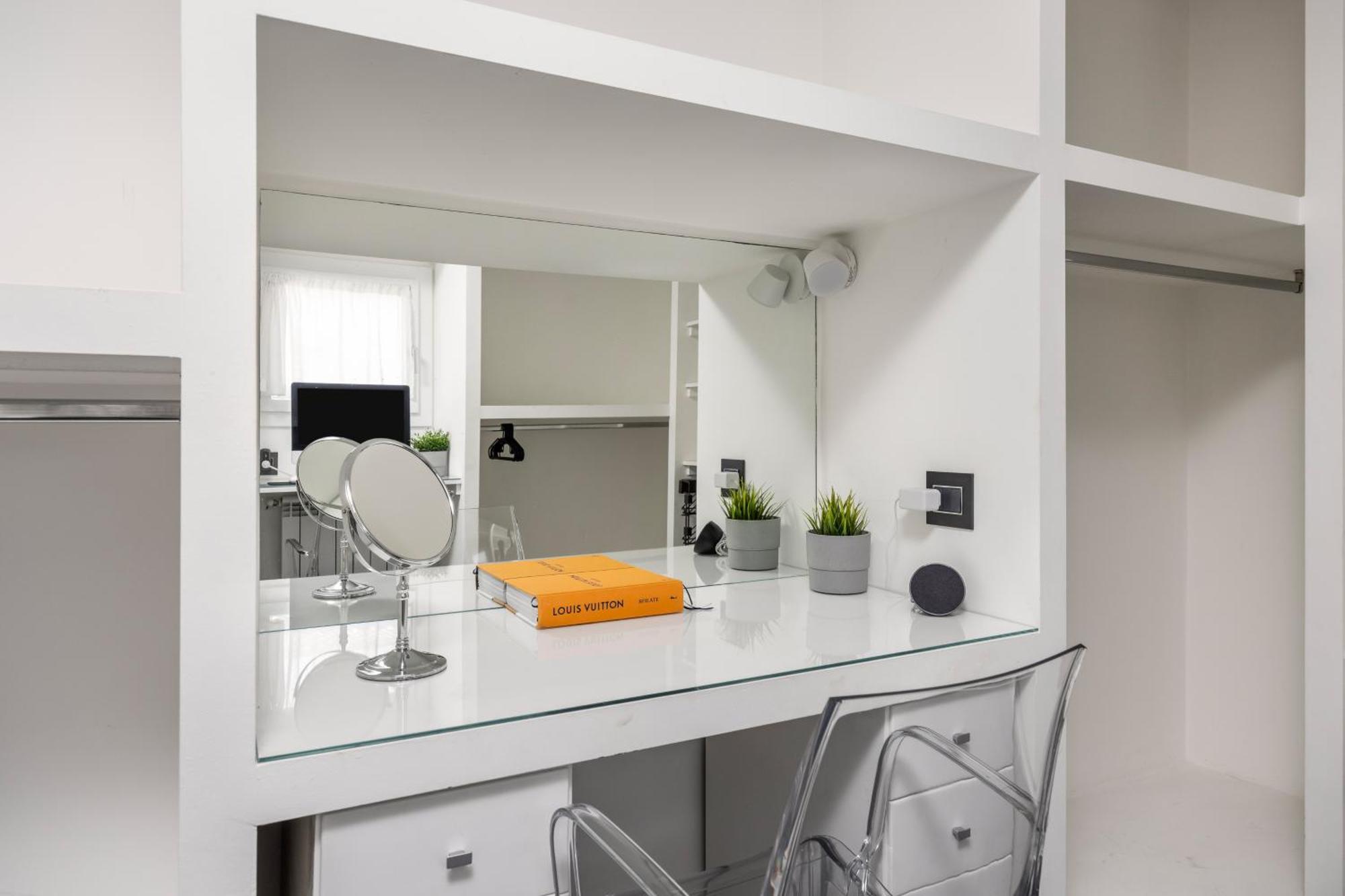 Archimedes Luxury With Terrace Apartment *
