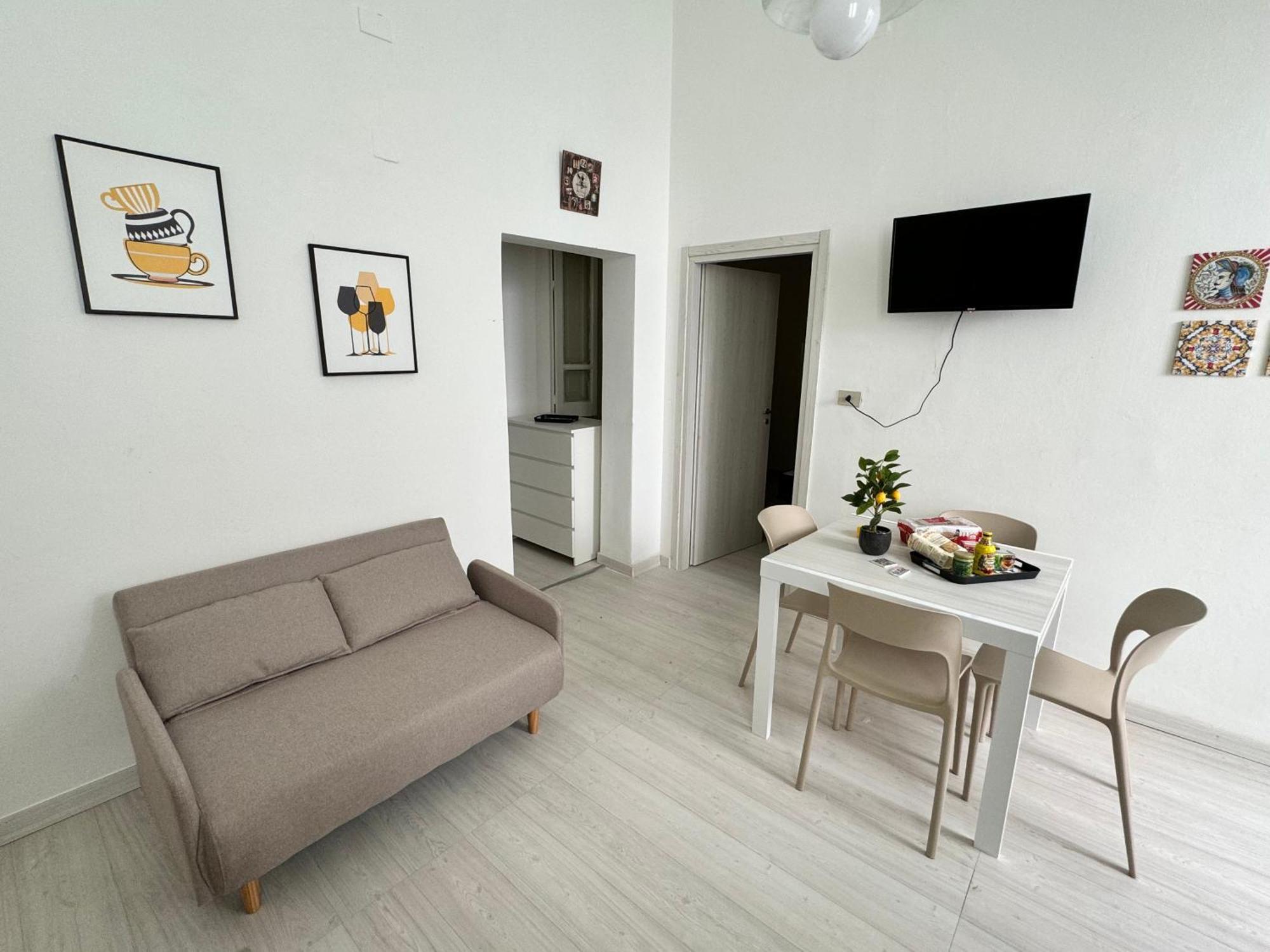 Ballar'home - Casa Sbriju' * Palermo