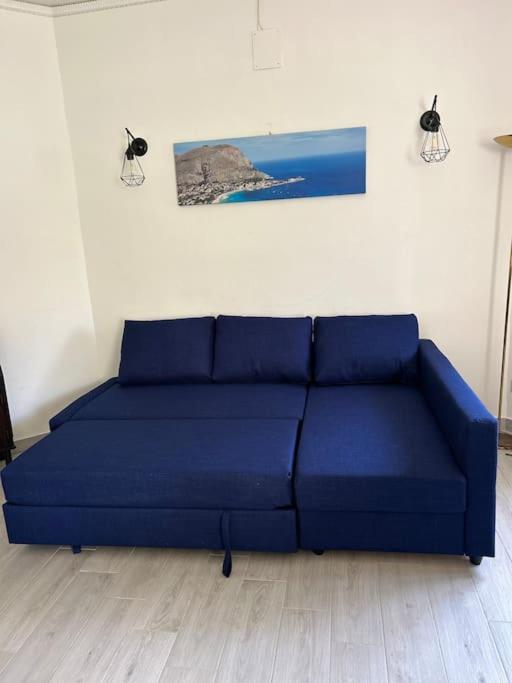 Villa Mia Mondello, 200m To Beach, Private Parking Palermo