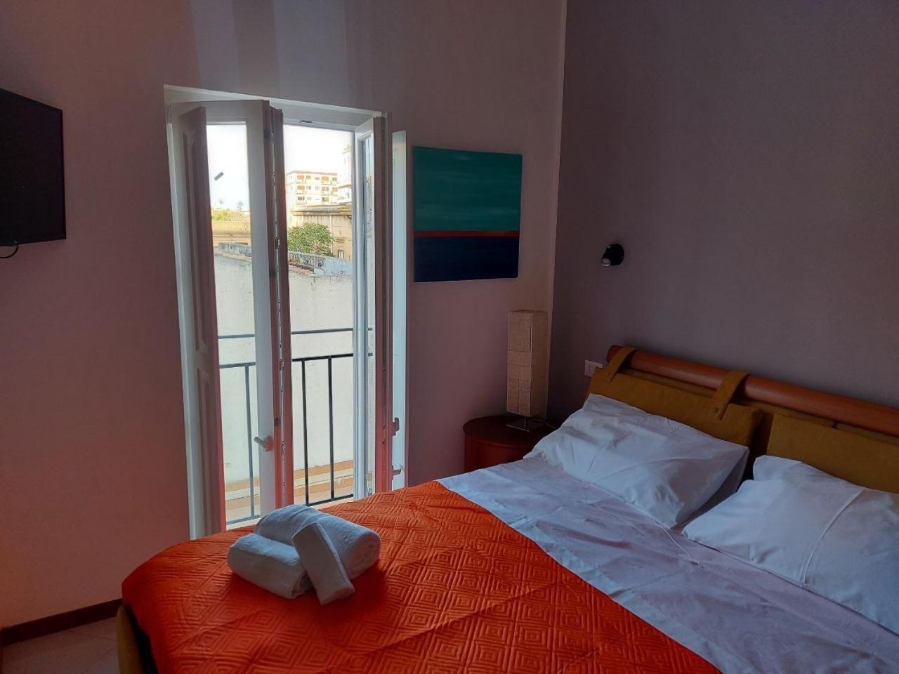 Flat In Front Of Teather Massimo Palermo
