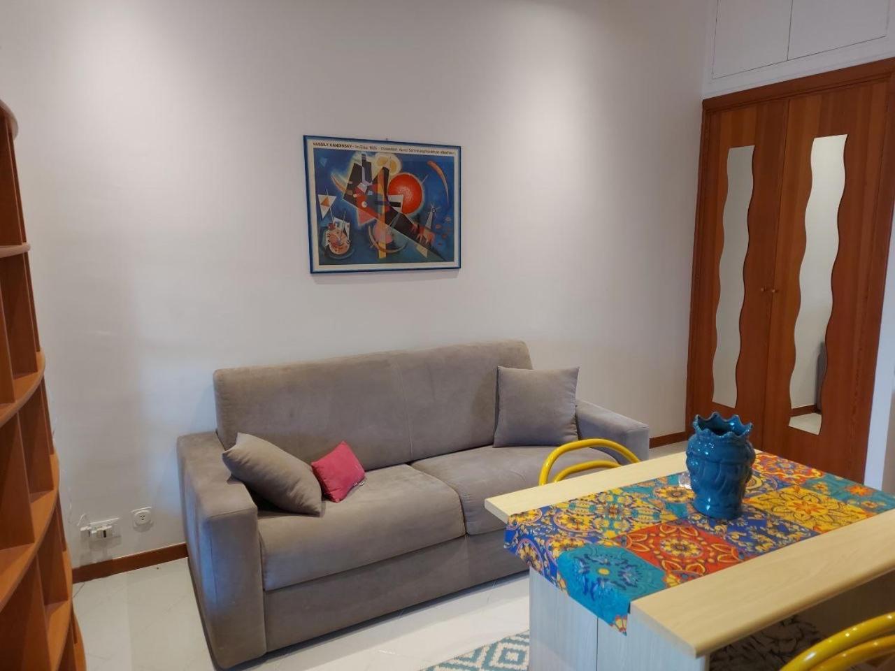 Apartment Flat In Front Of Teather Massimo Palermo