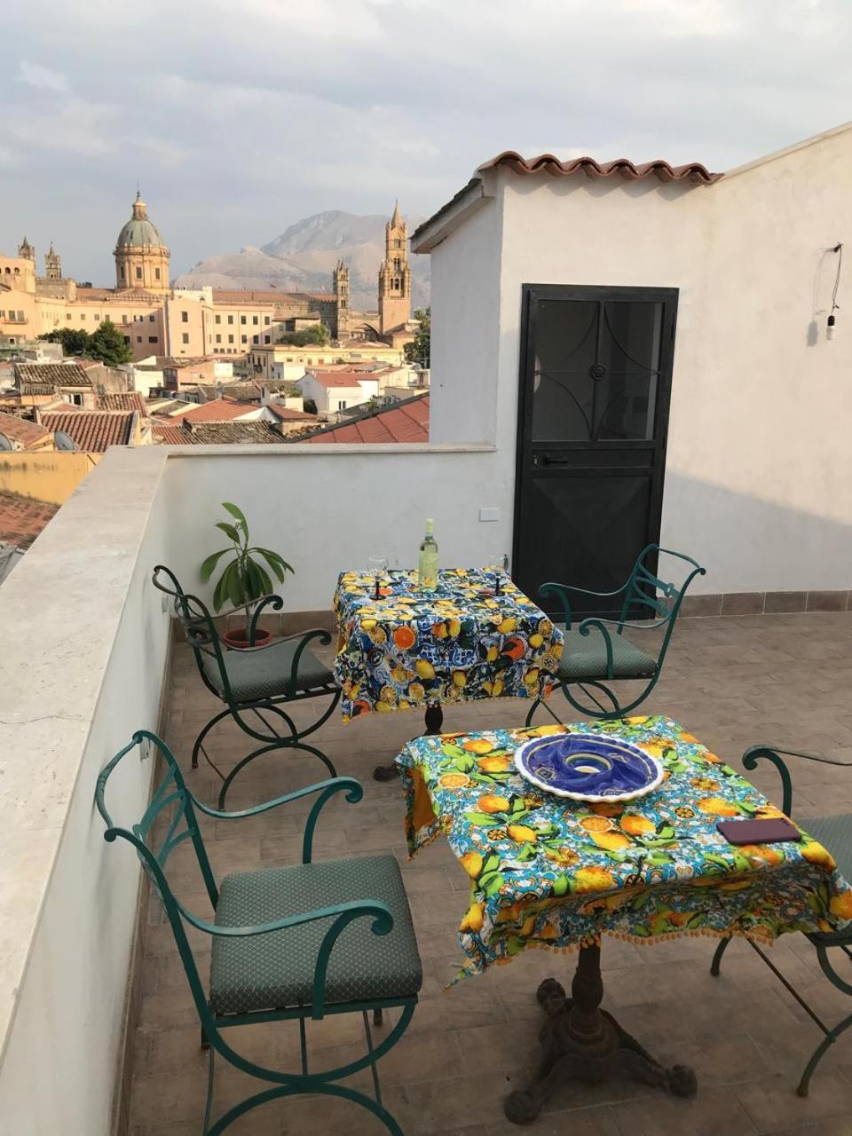 Casa Rosa Hotel *