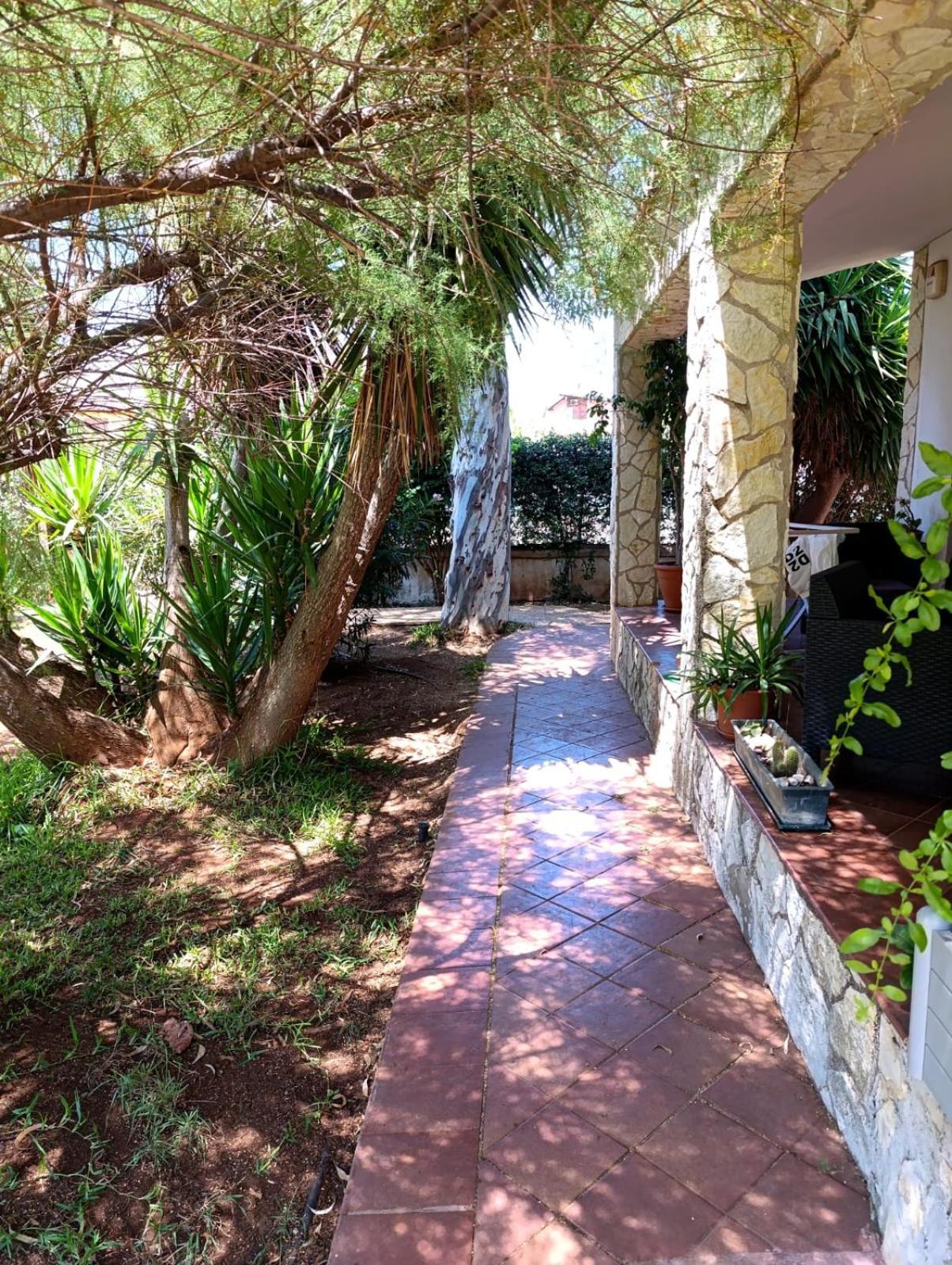 Casa In Giardino A Pochi Passi Dal Mare Casa de férias *