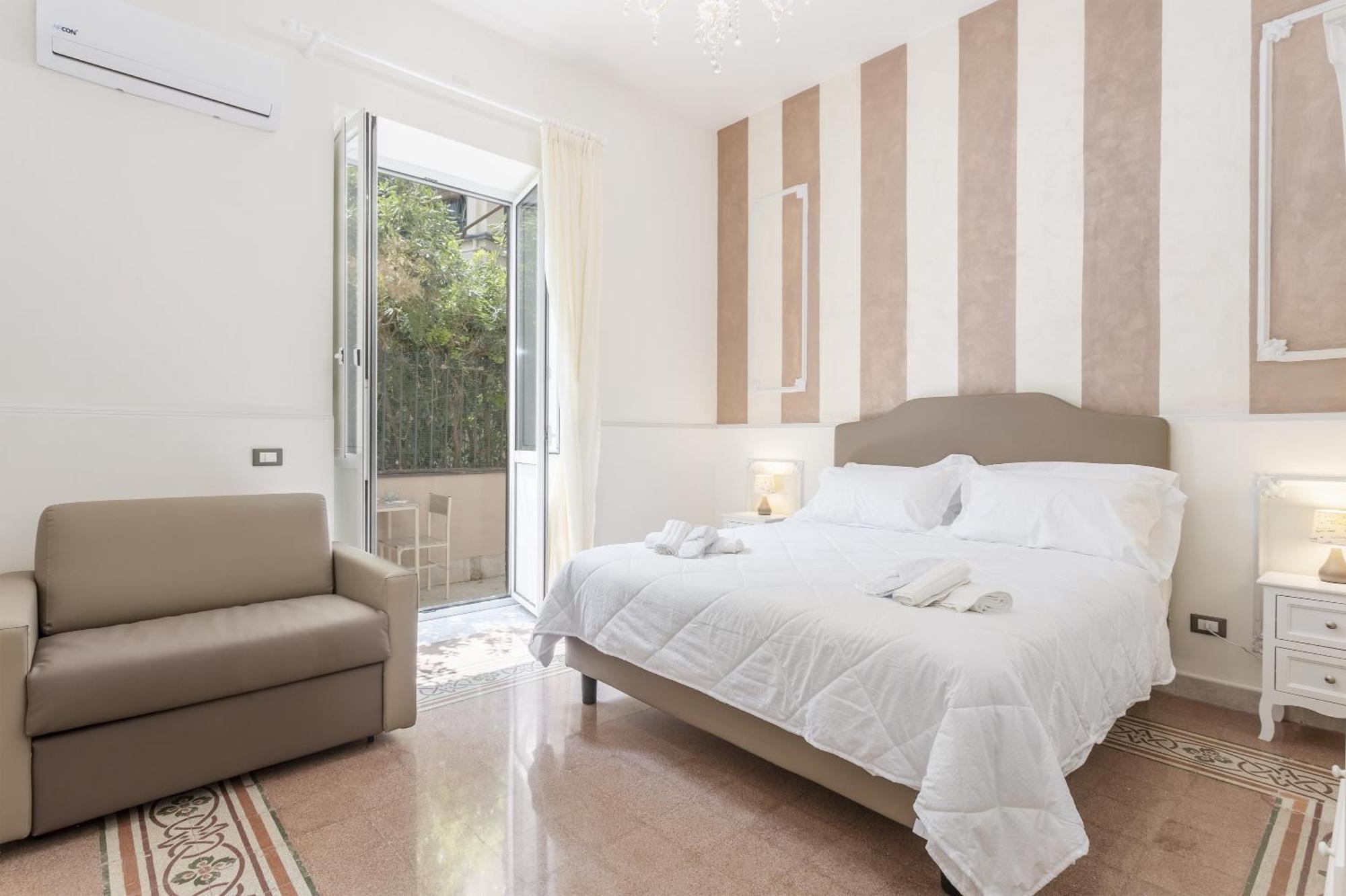Aragona House *
