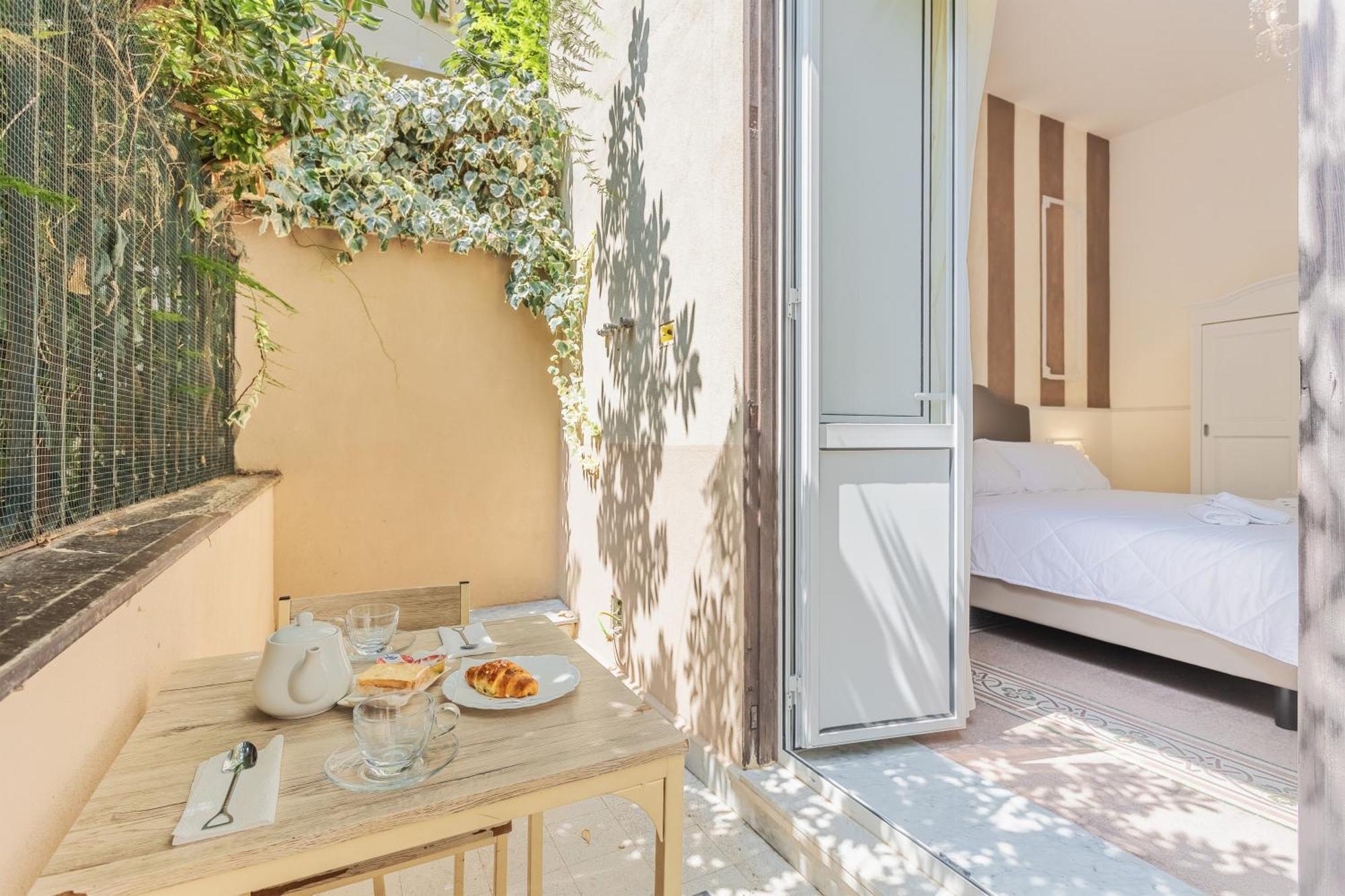 Aragona House Bed & Breakfast *