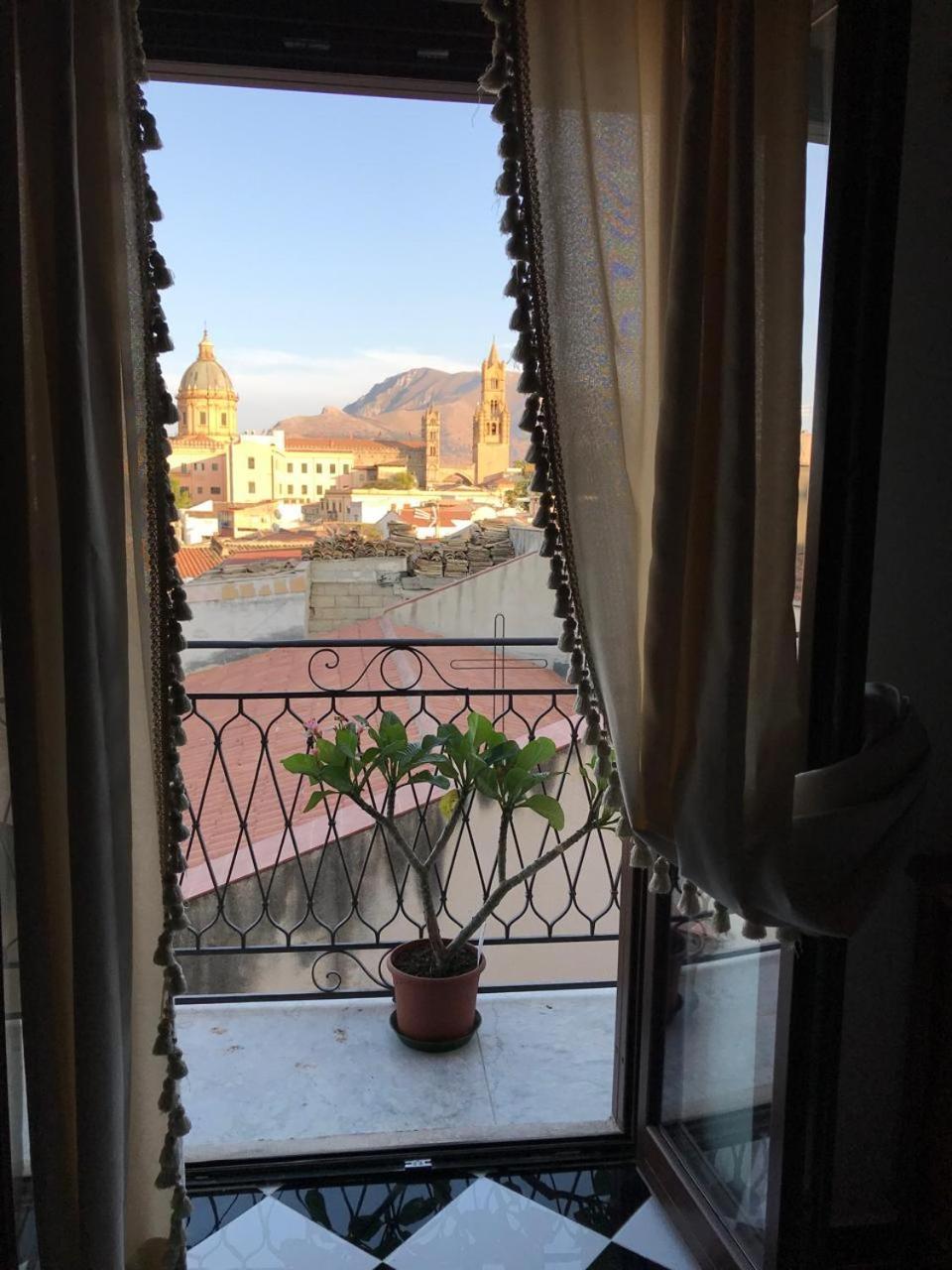 Casa Rosa Hotel *