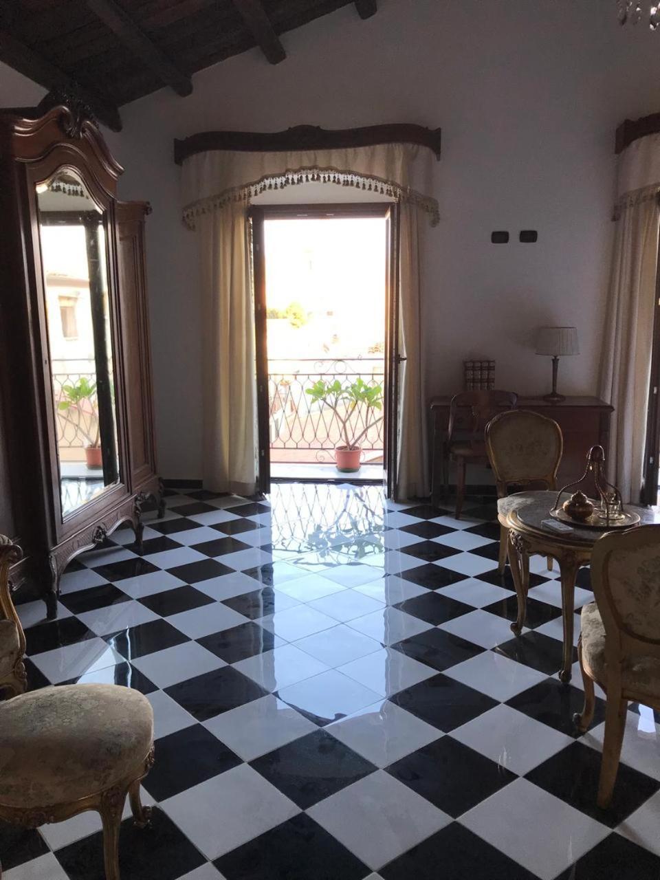 Casa Rosa Hotel