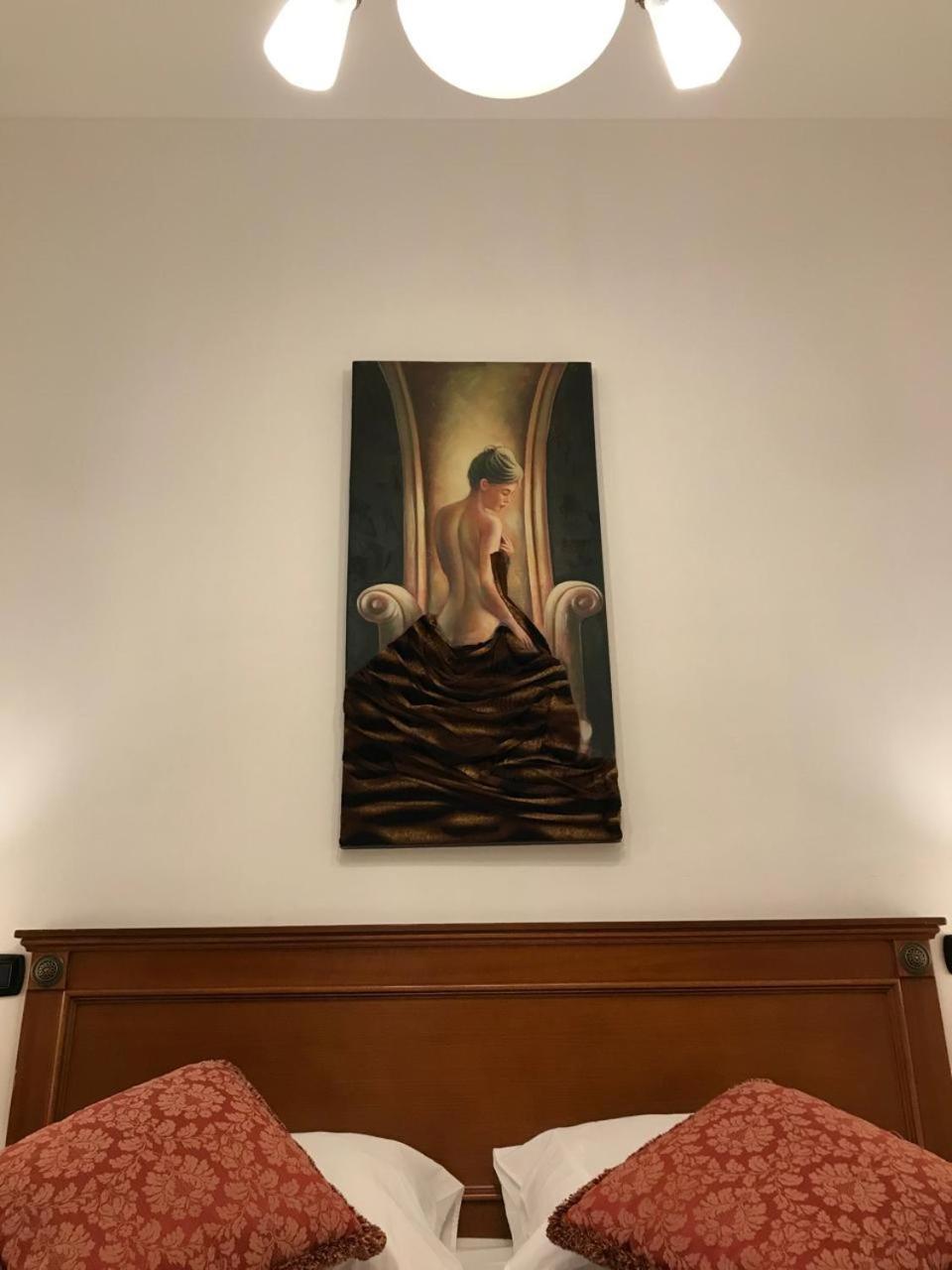 Casa Rosa Hotel *