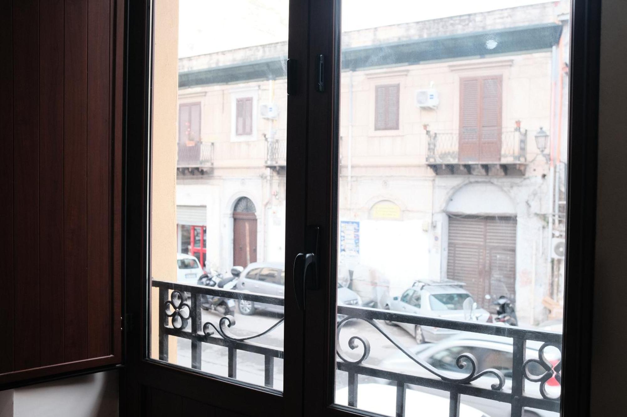 Al Bastione Della Pace Apartment *