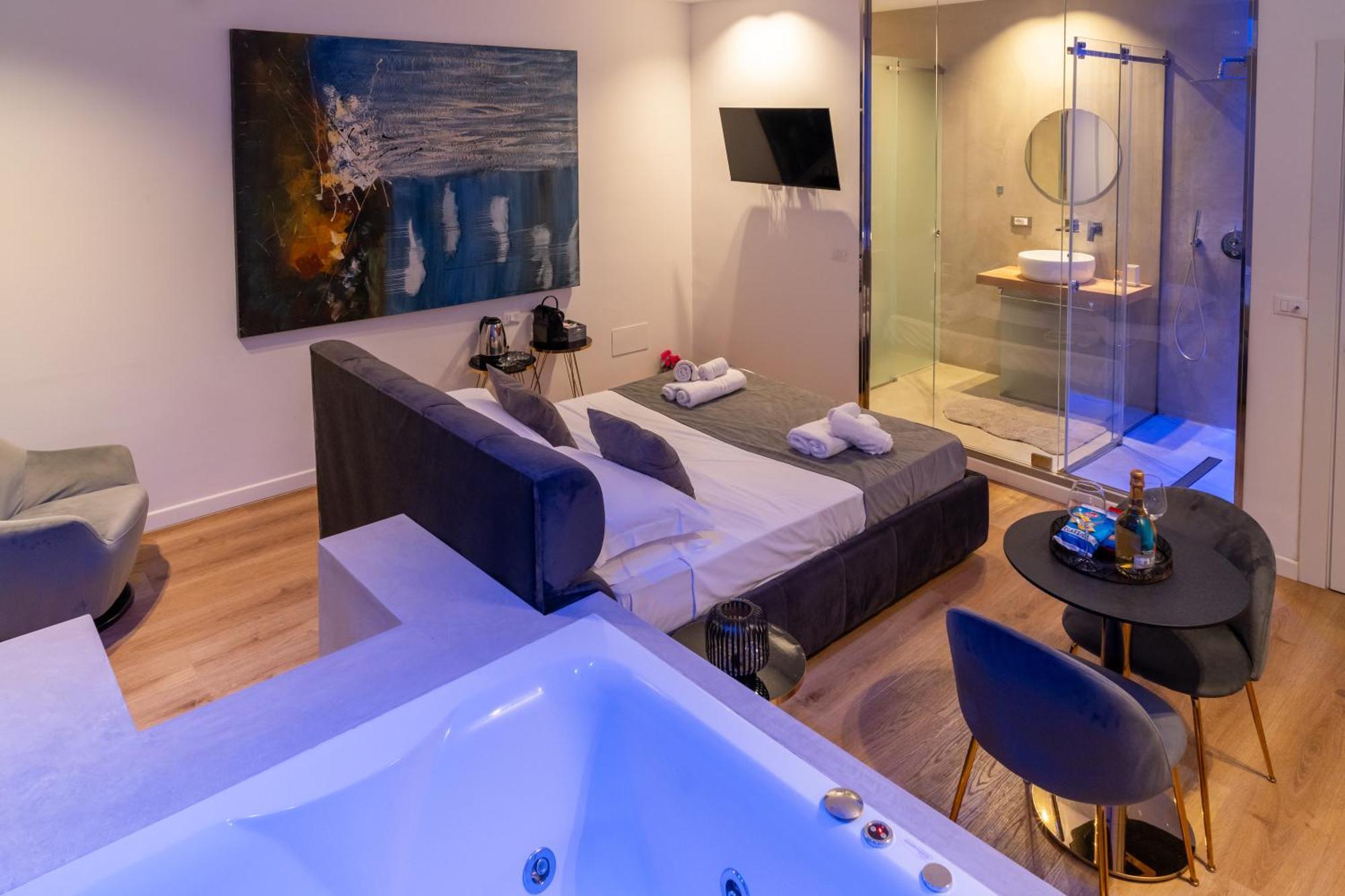 Guest house Four Luxury