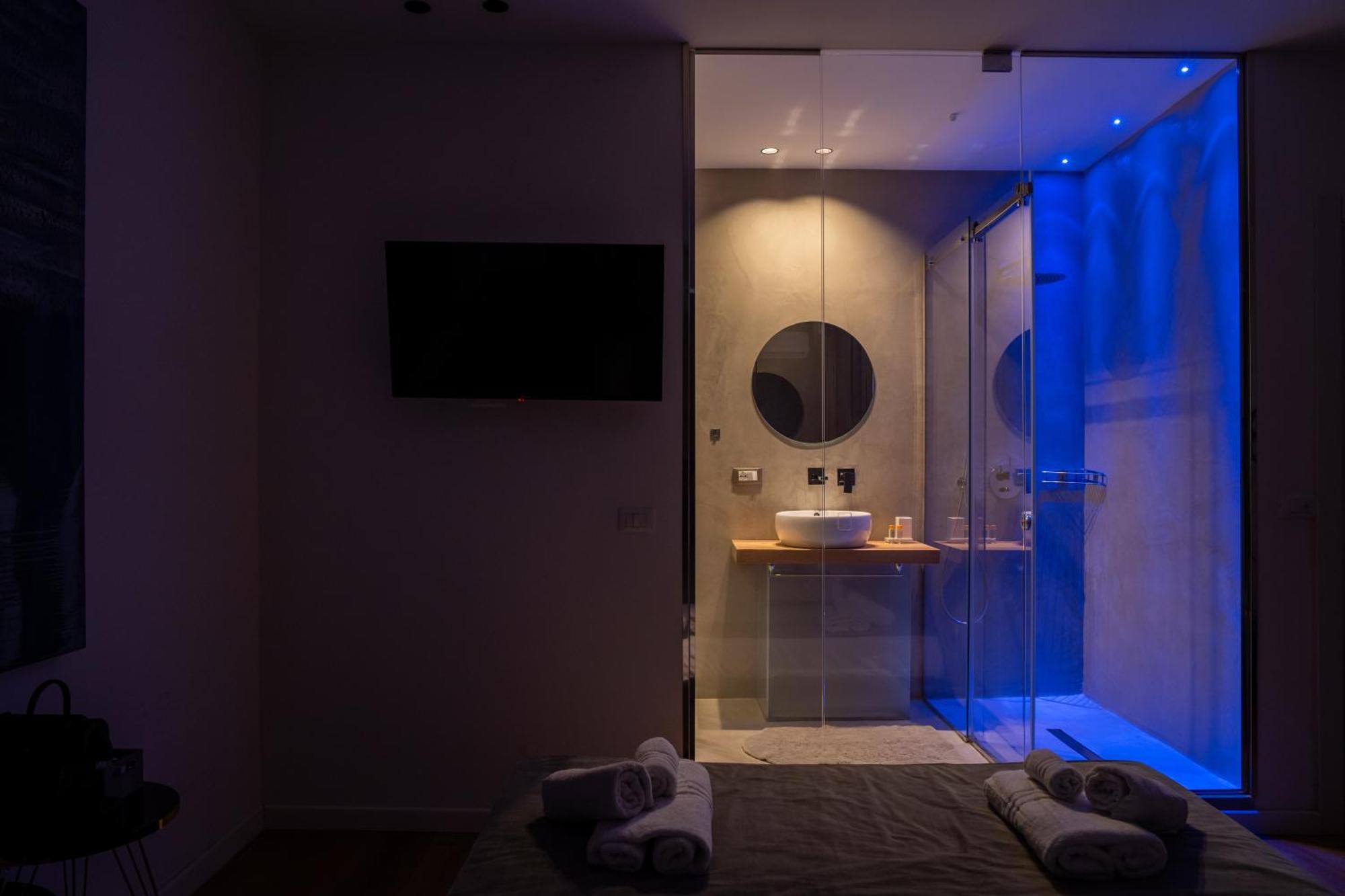 Four Luxury Guest house *