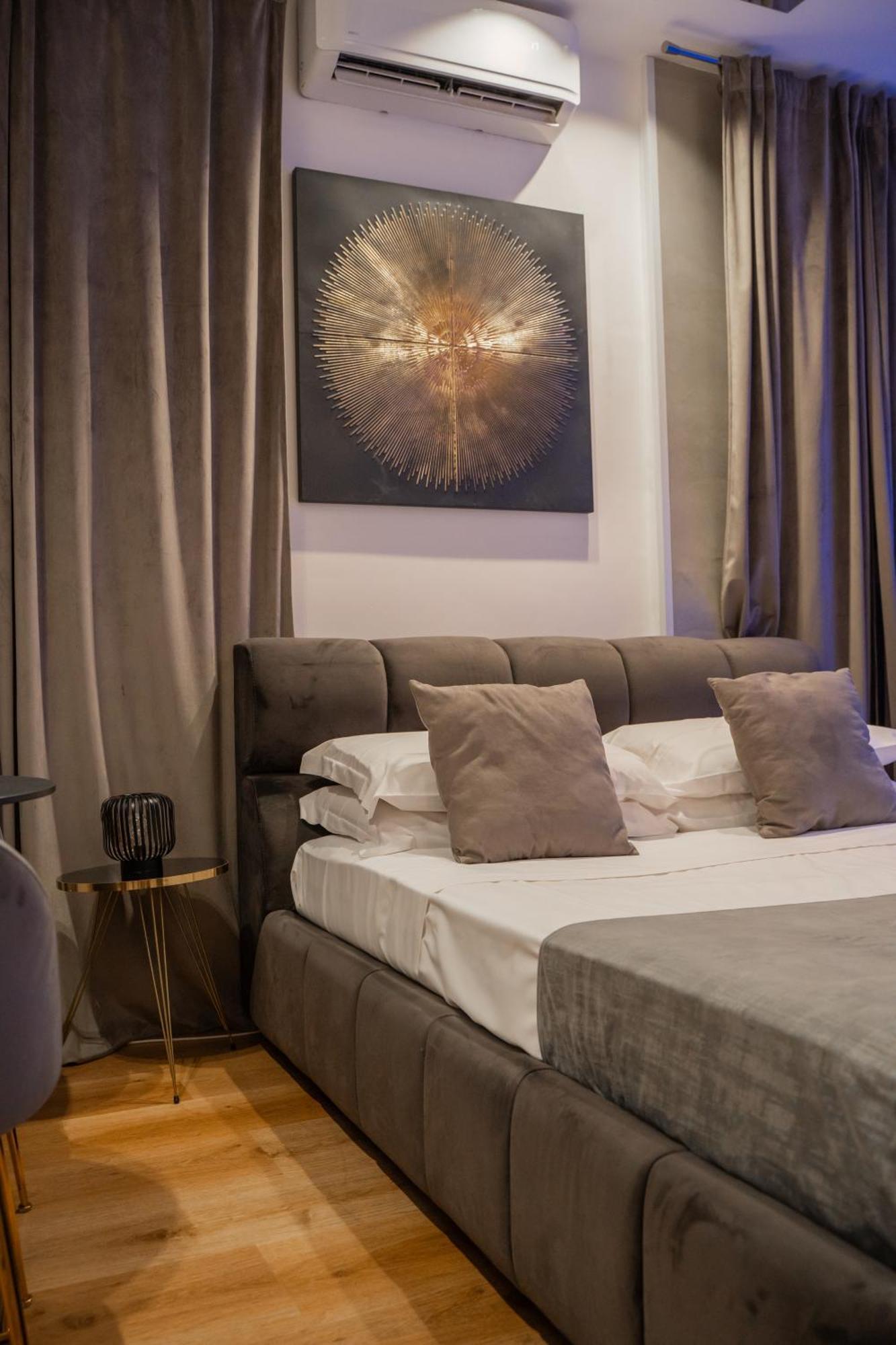 Four Luxury Guest house *
