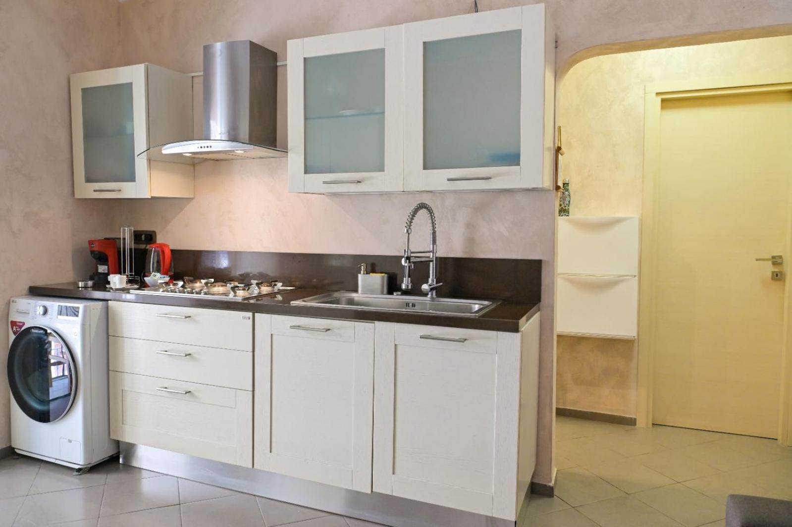 Modern Center Apartment *