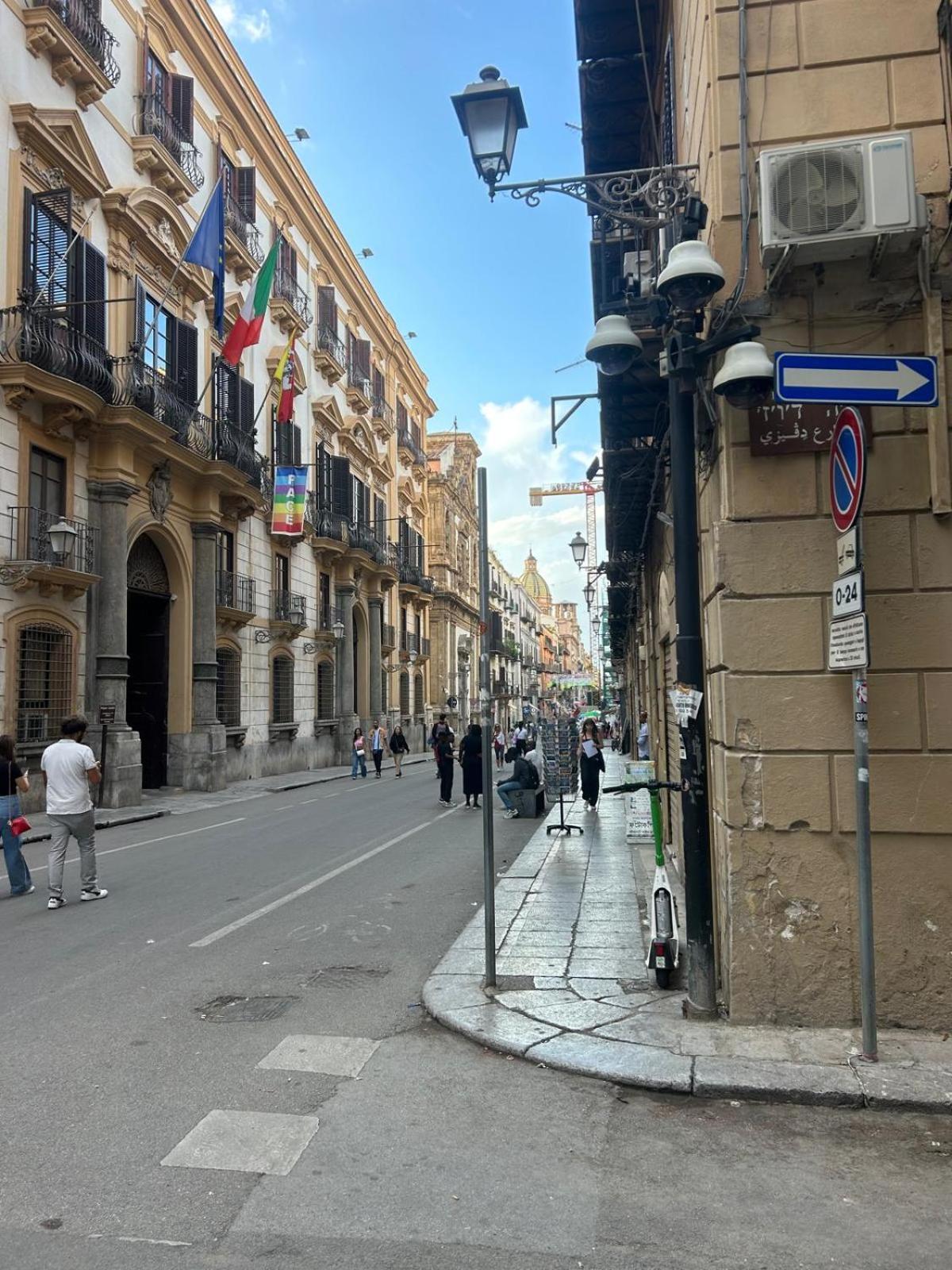 Modern Center Apartment Palermo