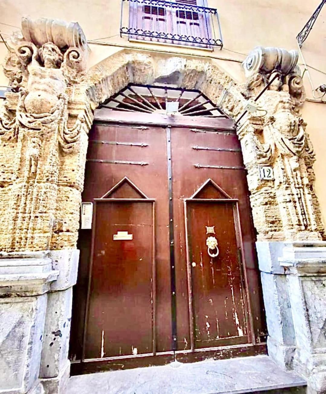 Palazzo Barone Muzio Apartment *