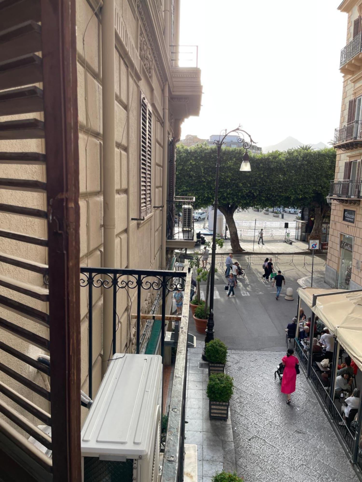La Giostra Del Massimo Apartment
