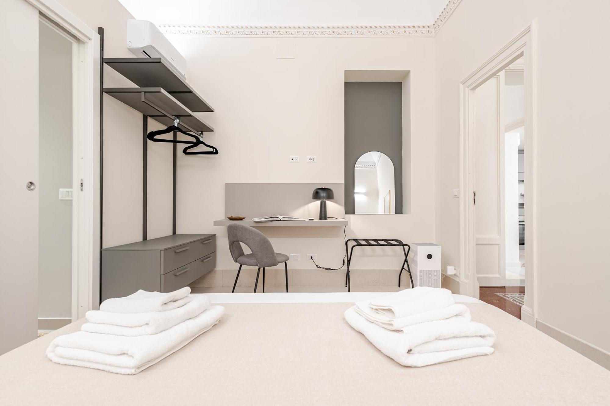 Zahir Apartment *