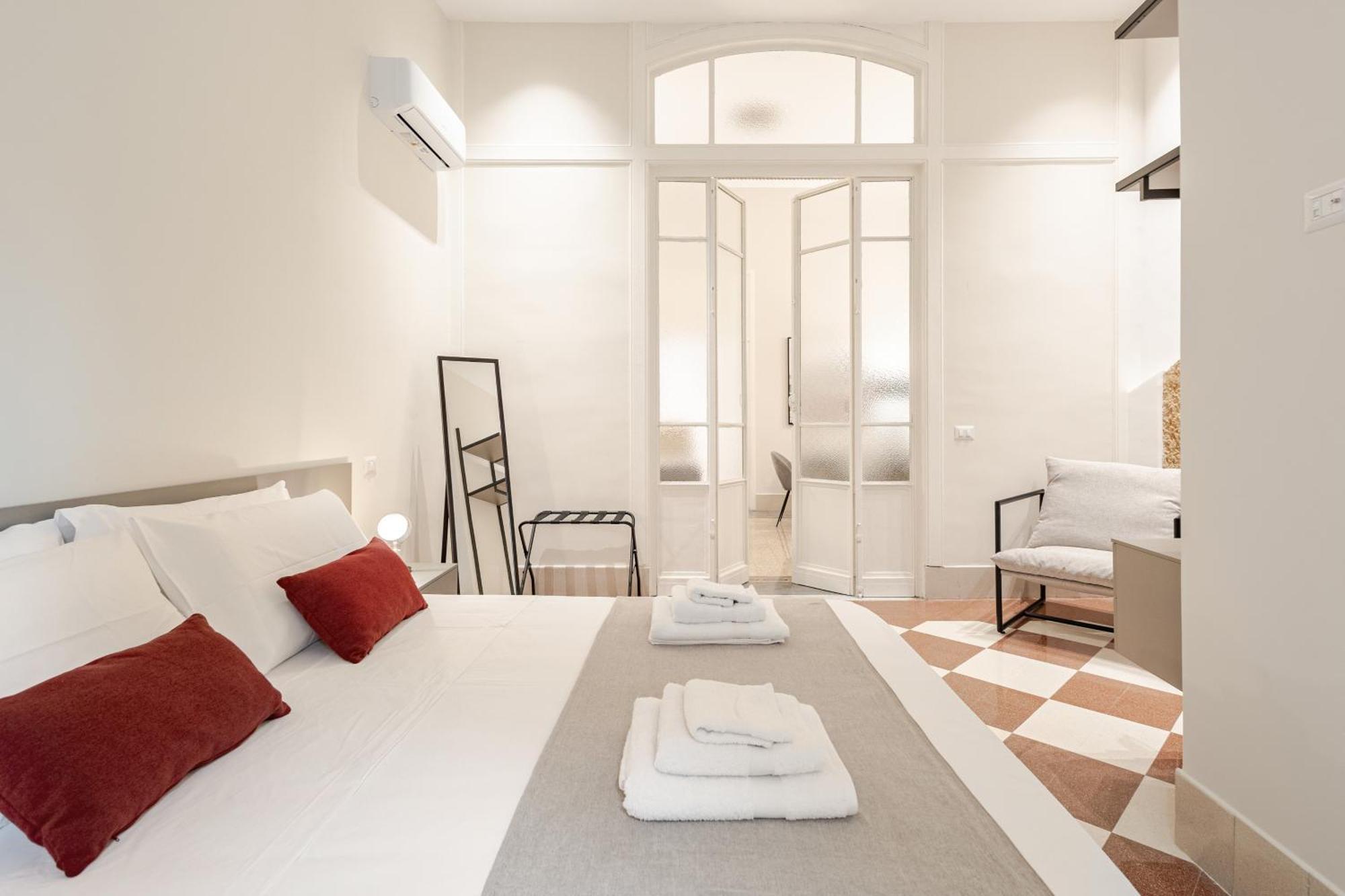 Zahir Apartment *