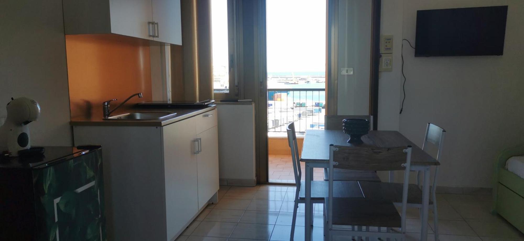 Port Side Elegance Guest house