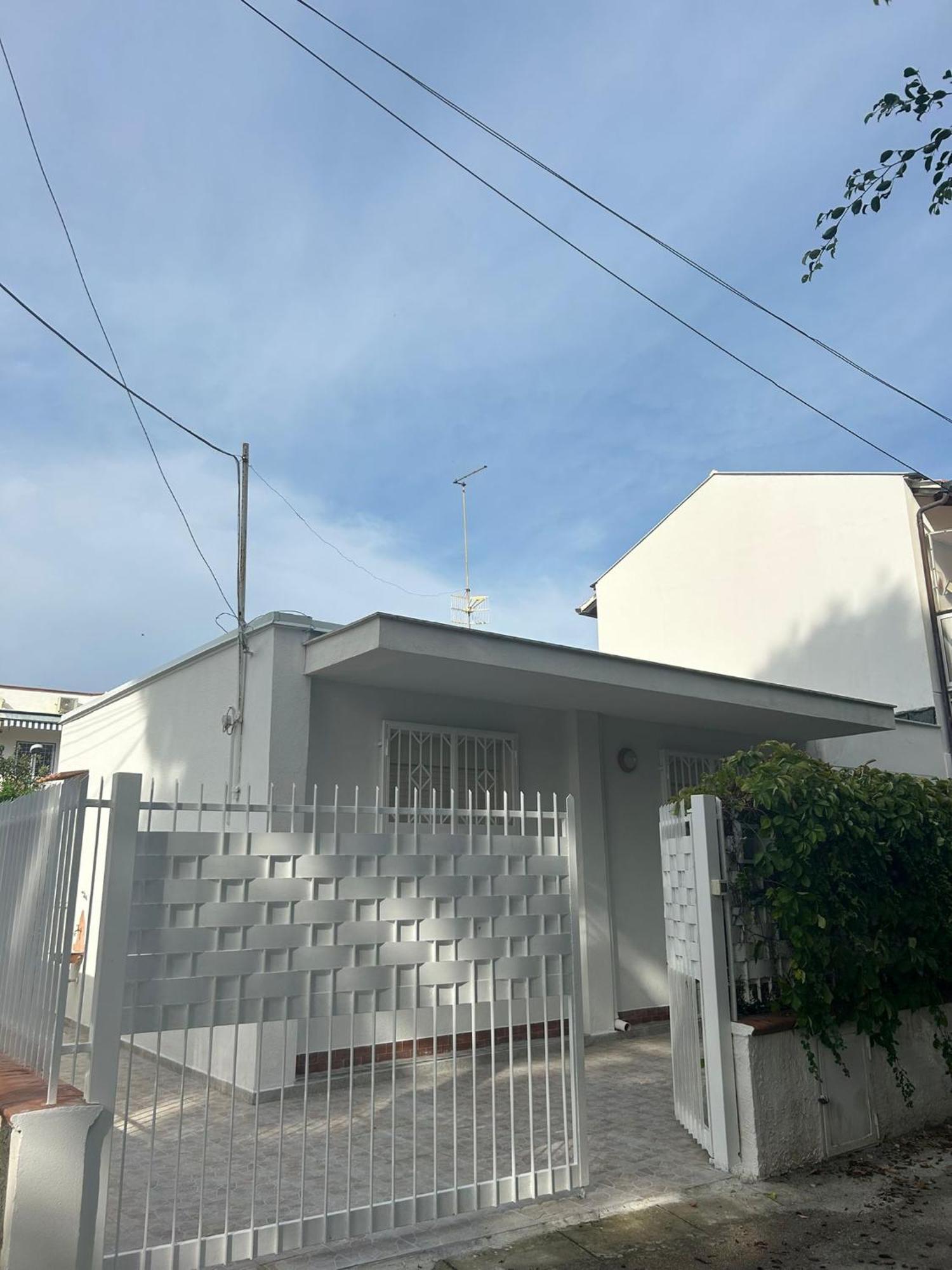La Bianca Villa