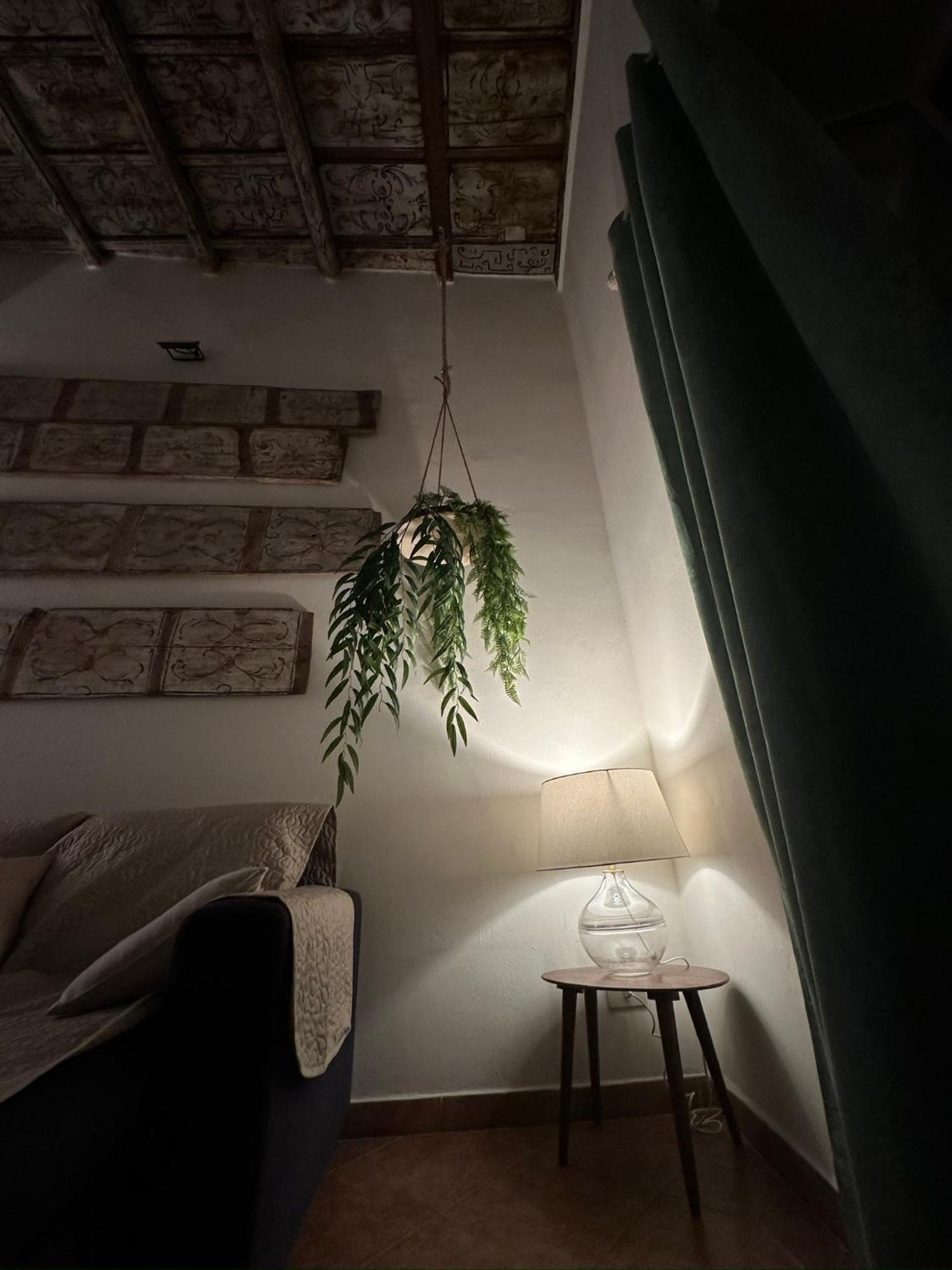 Donna Isabella A Ballaro Apartment Palermo