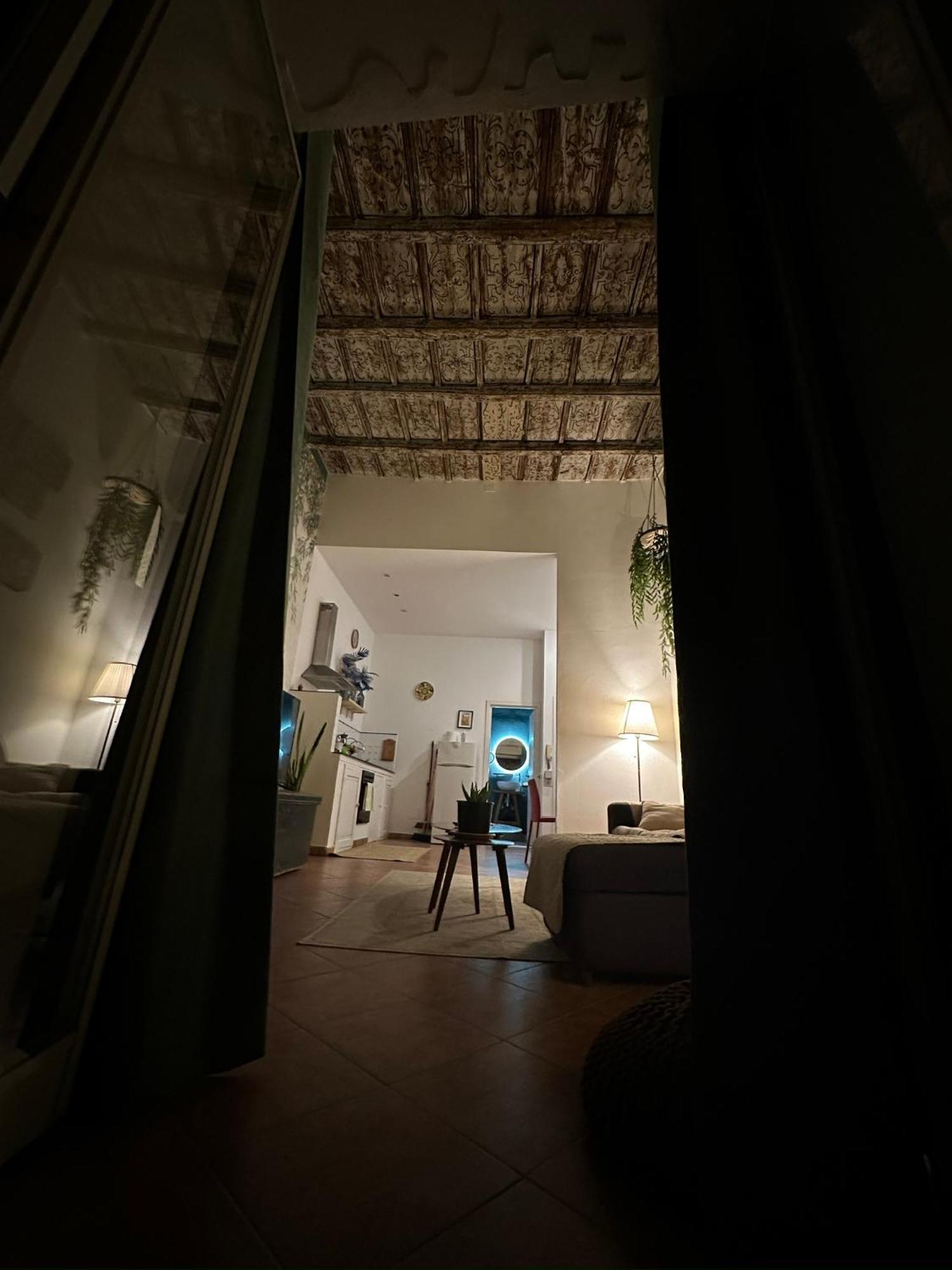 Donna Isabella A Ballaro Apartment