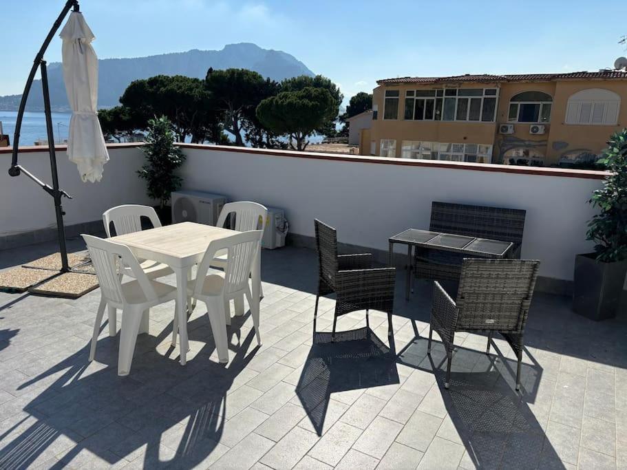 Athena Mondello Apartamento *