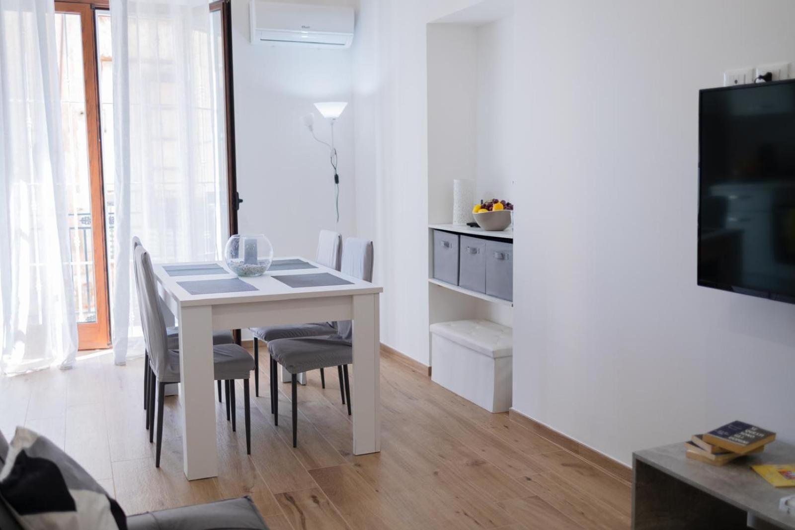 Apartment La Casa Al Mercato - Self Check-in *