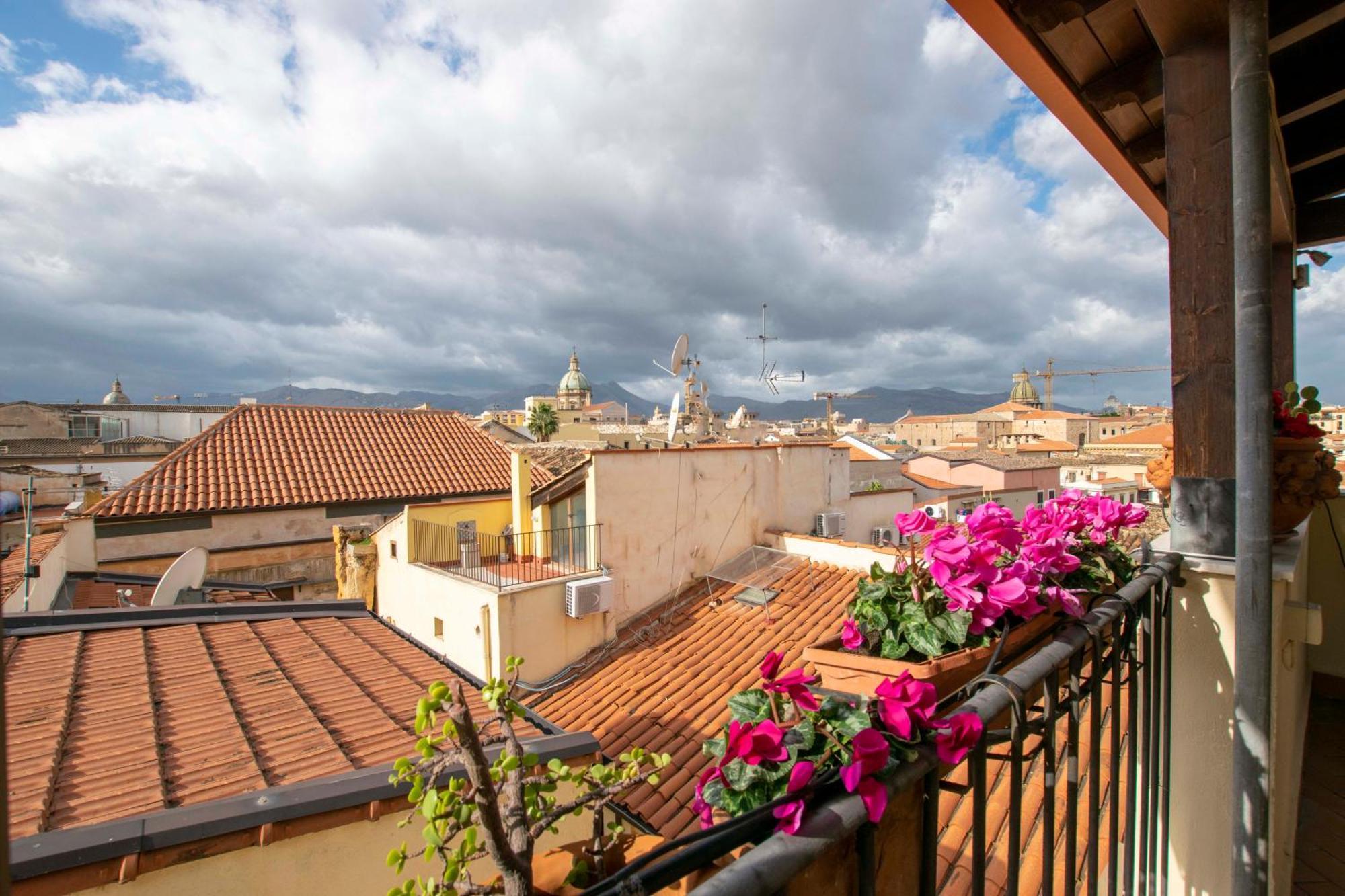 Panoramic View Apartment Palermo